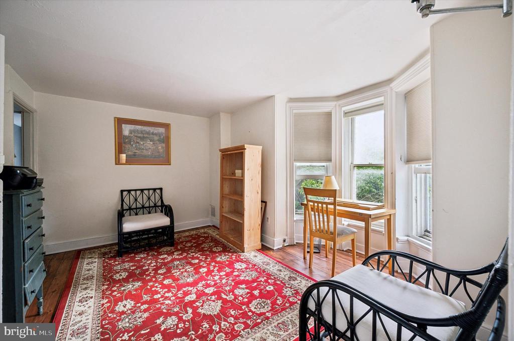 125 W PENN STREET