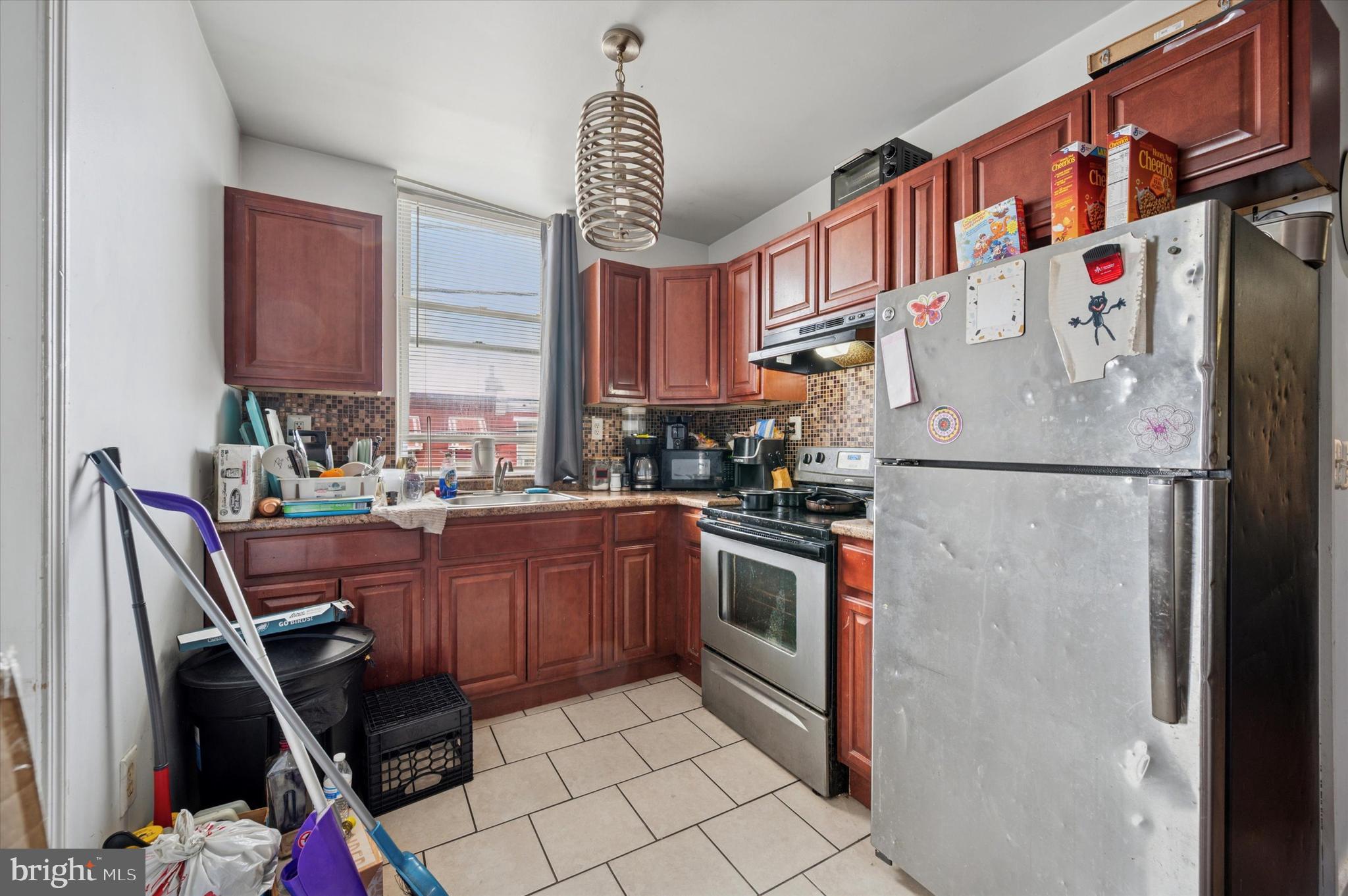 523 W VENANGO STREET