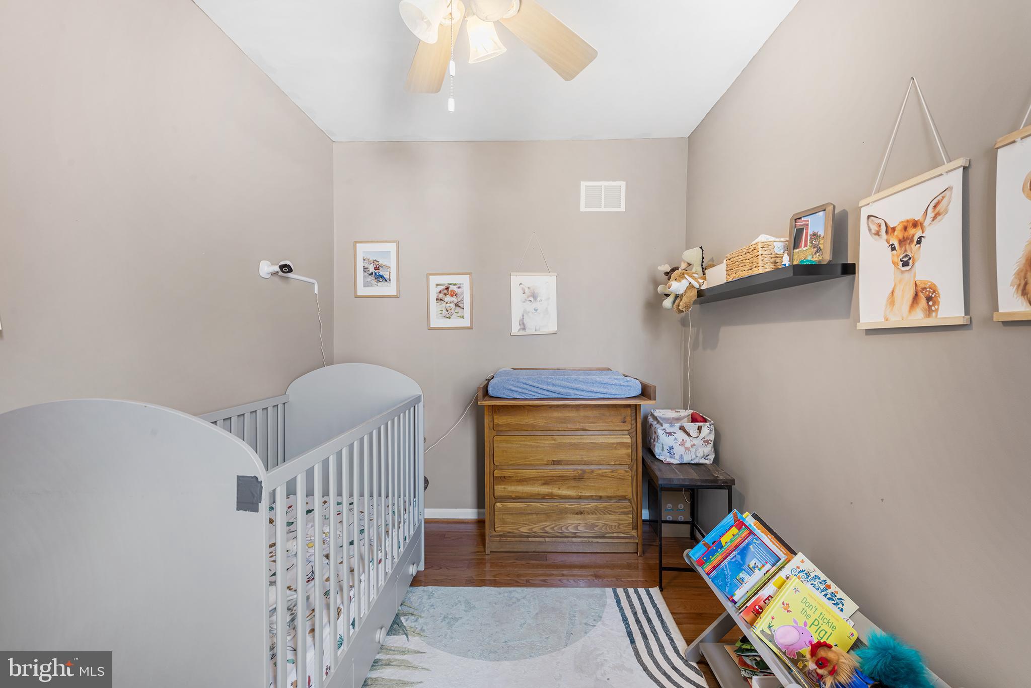 2605 E WESTMORELAND STREET