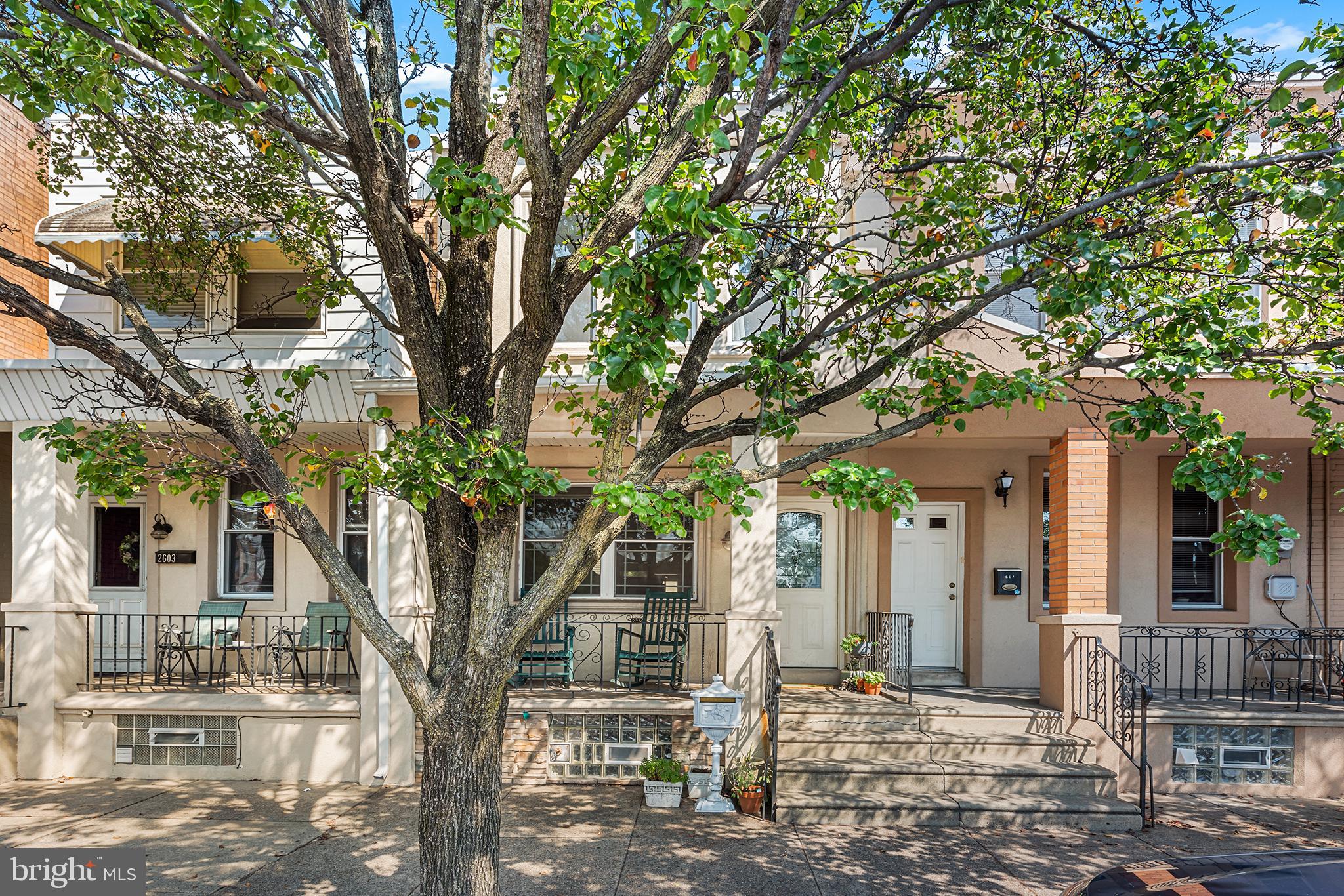 2605 E WESTMORELAND STREET