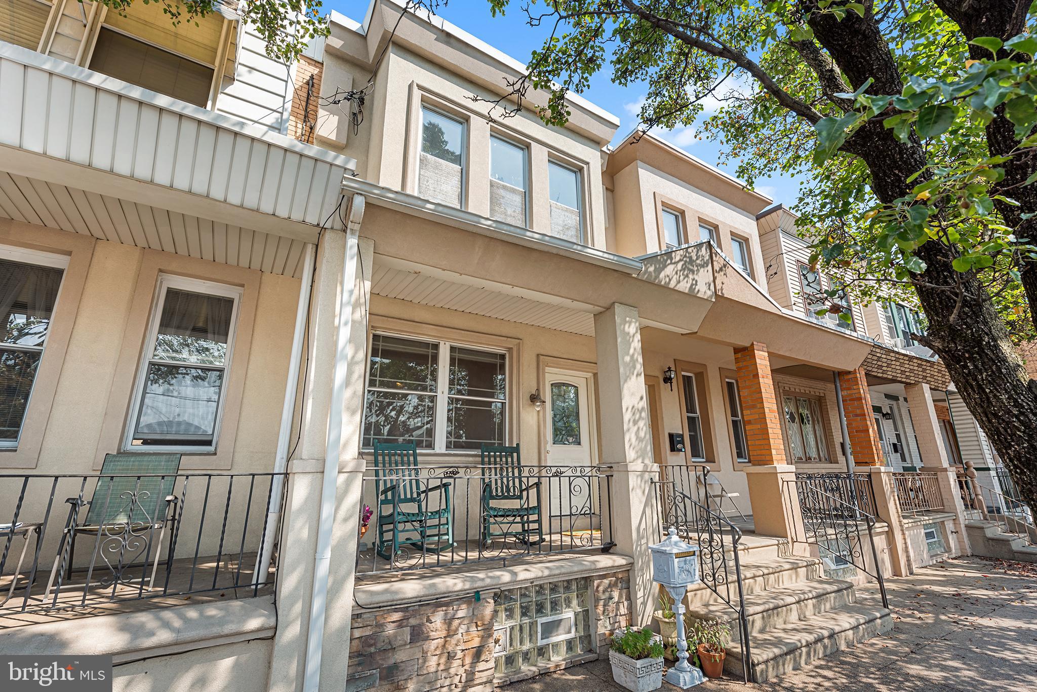 2605 E WESTMORELAND STREET