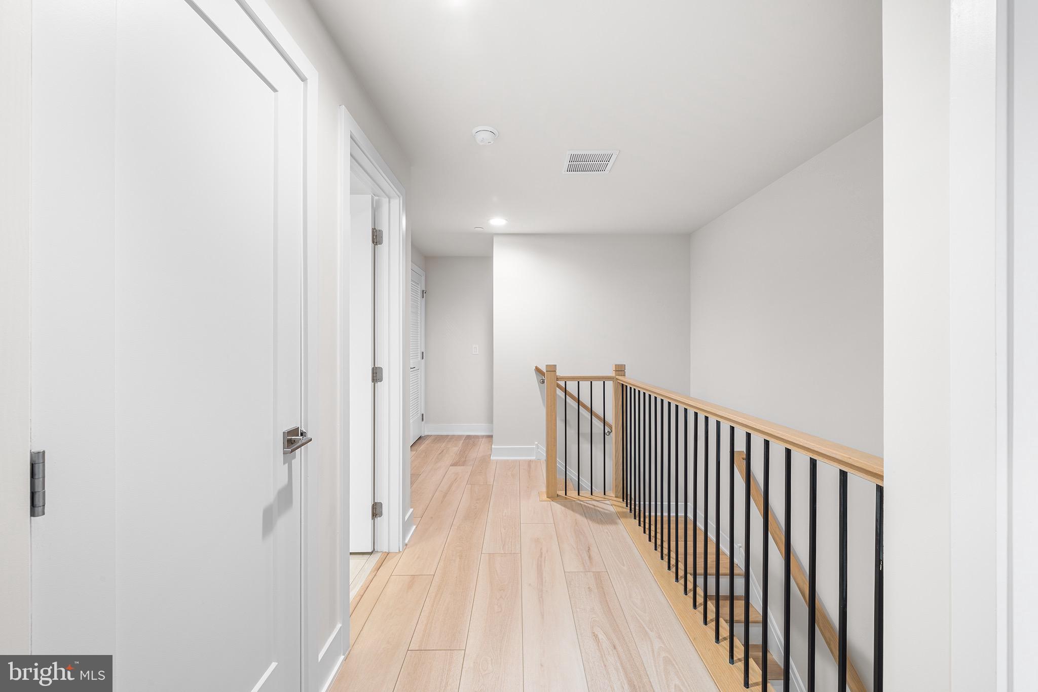 2170 NORTHBANK PLACE 182
