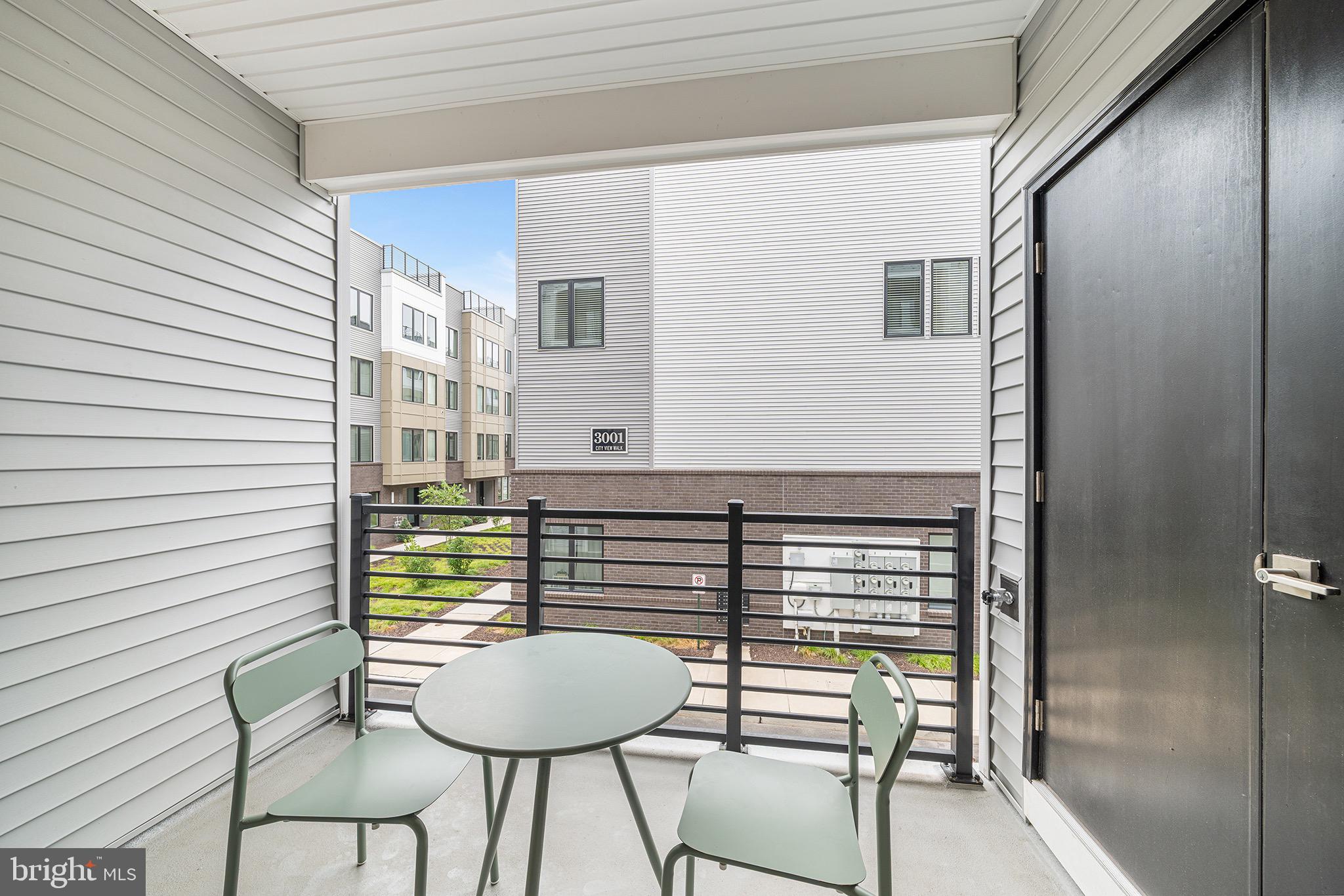 2170 NORTHBANK PLACE 182