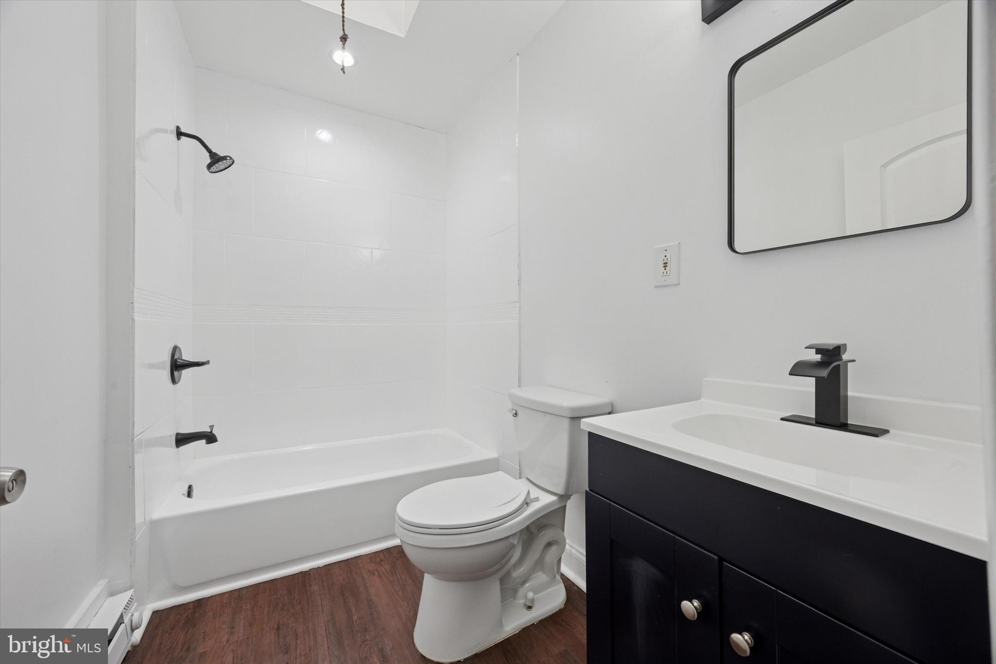 5754 LARCHWOOD AVENUE