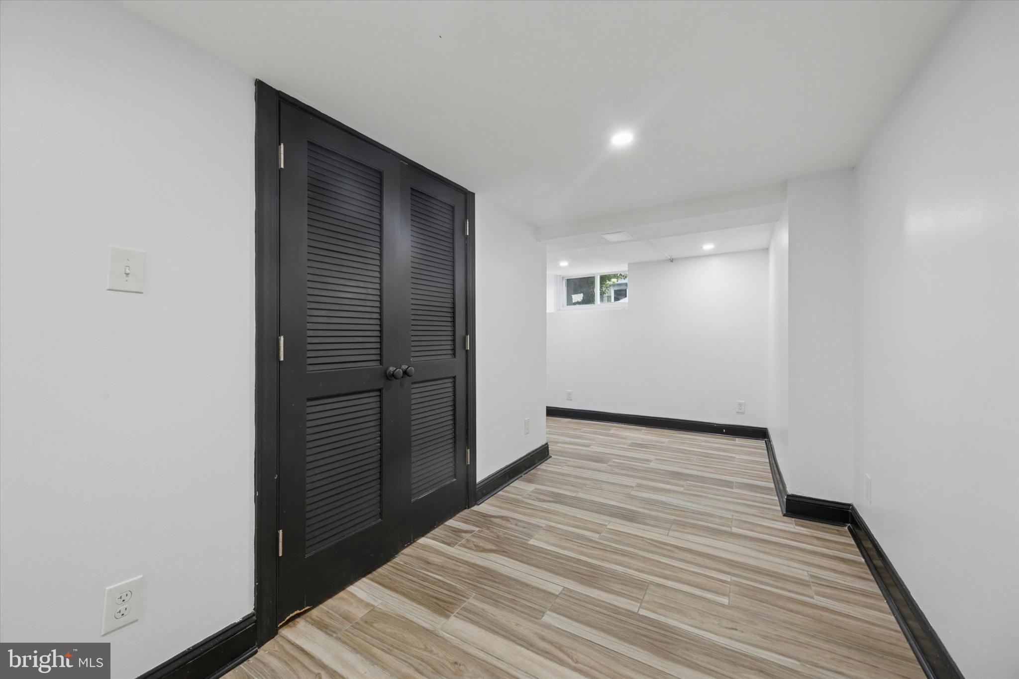 5754 LARCHWOOD AVENUE