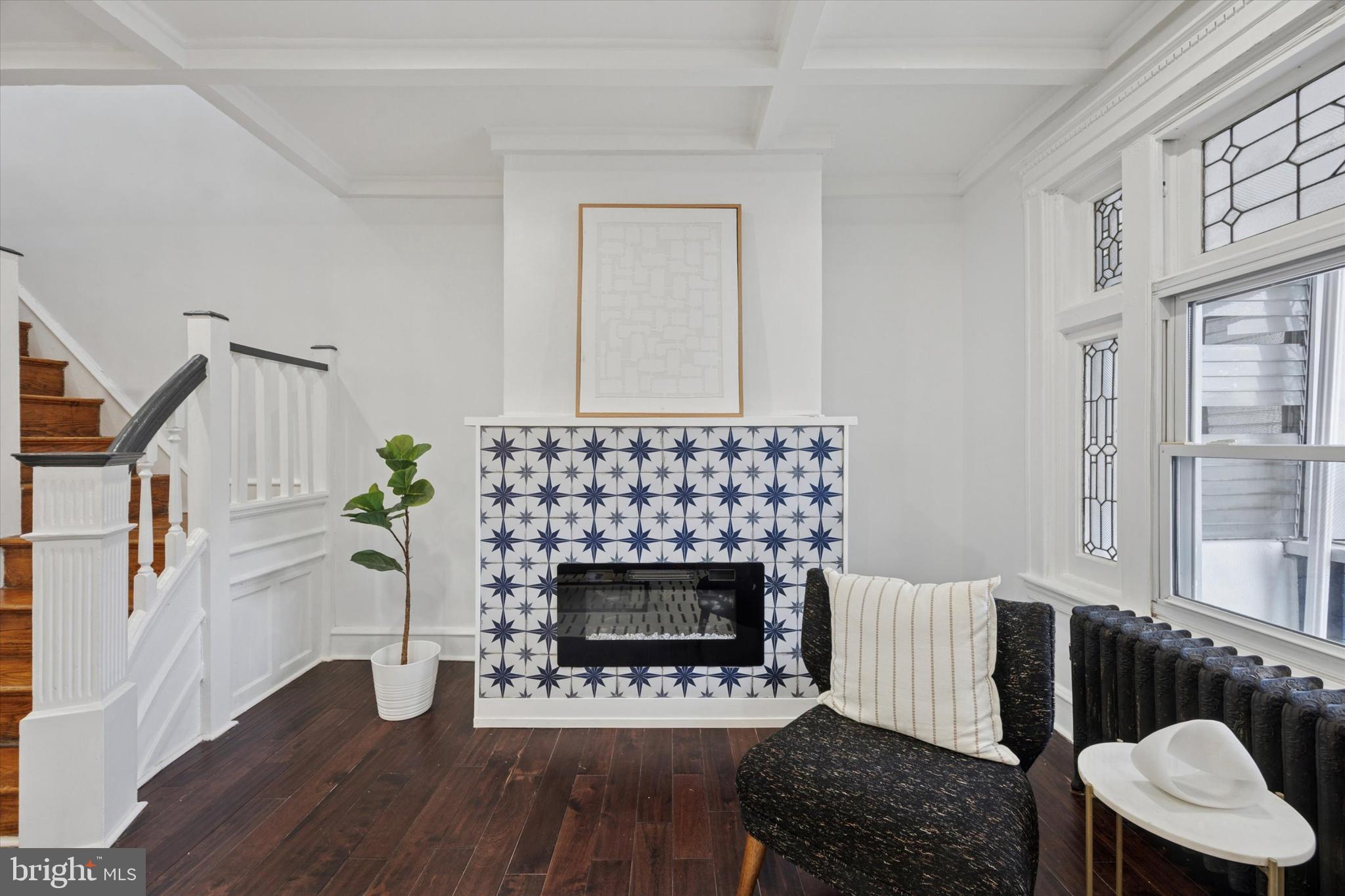 5754 LARCHWOOD AVENUE