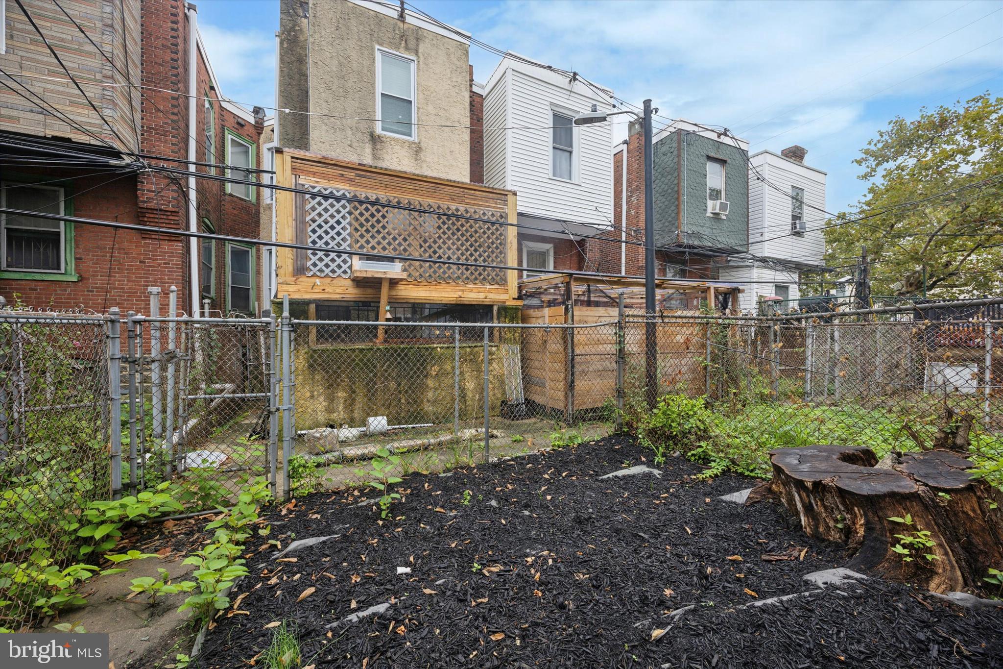 5754 LARCHWOOD AVENUE