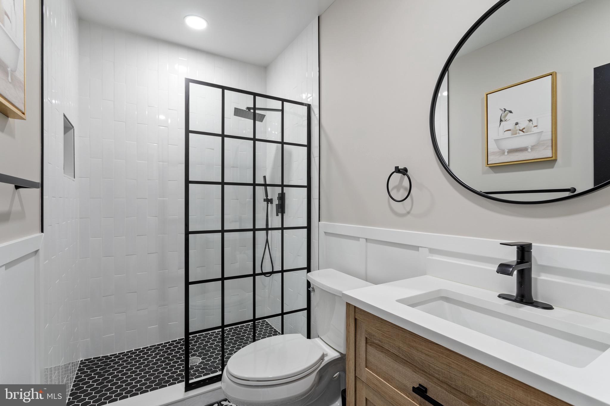 1507 W THOMPSON STREET