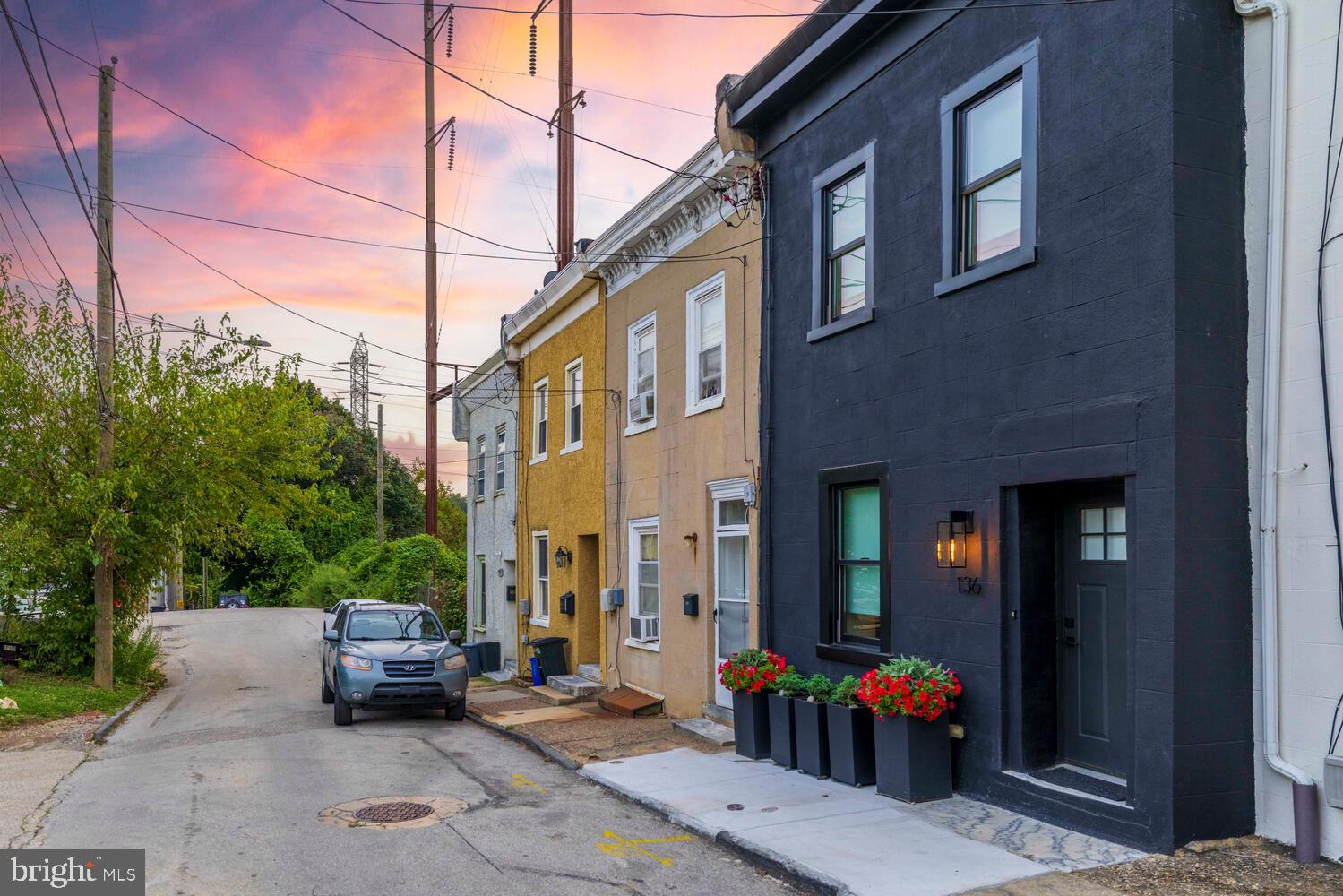 136 WRIGHT STREET