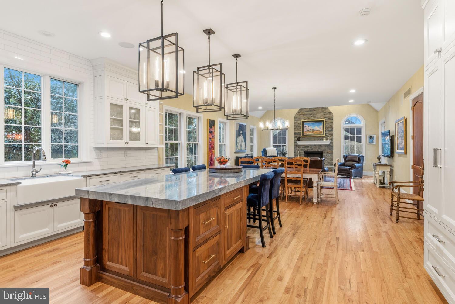 732 SAINT ANDREWS ROAD