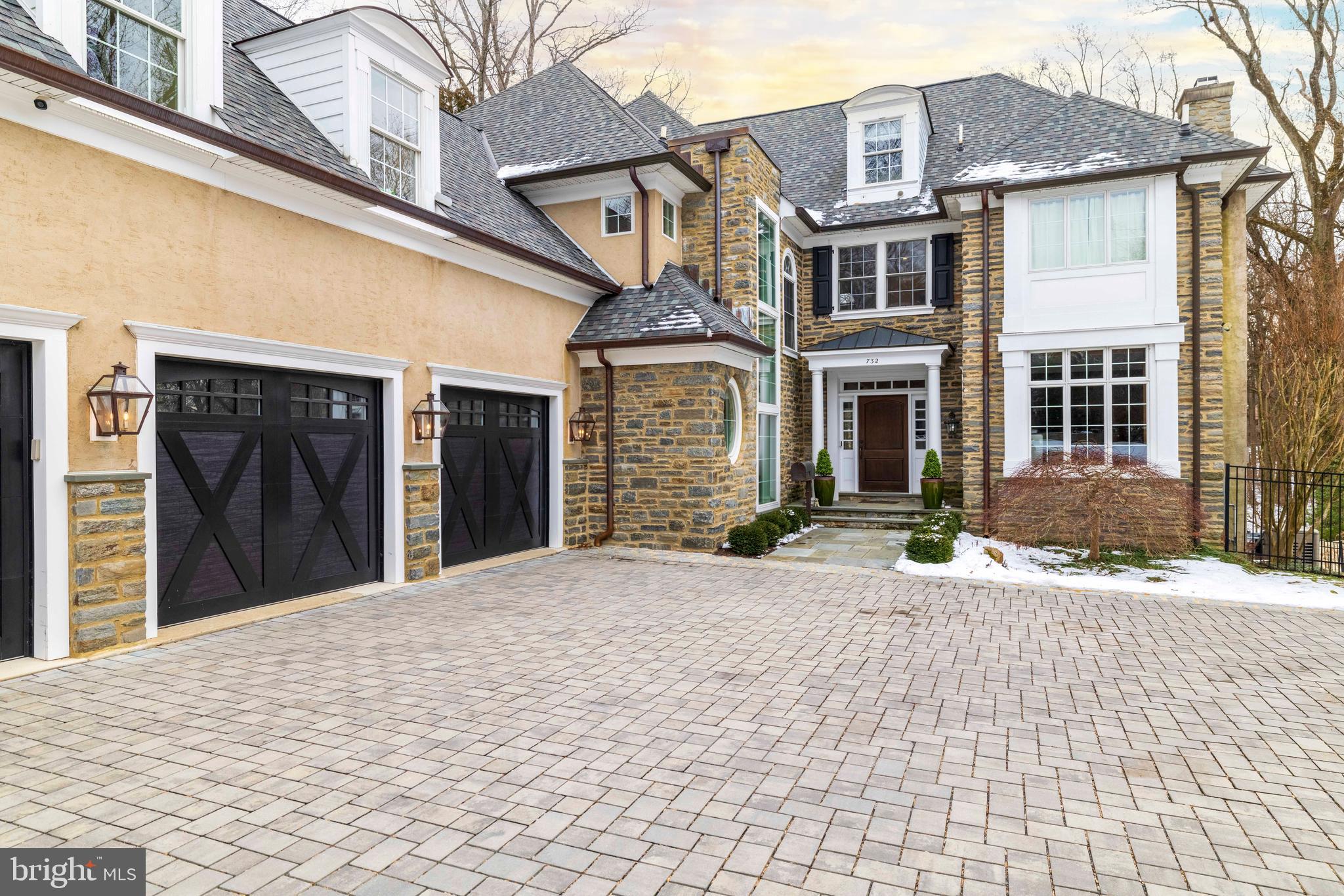 732 SAINT ANDREWS ROAD