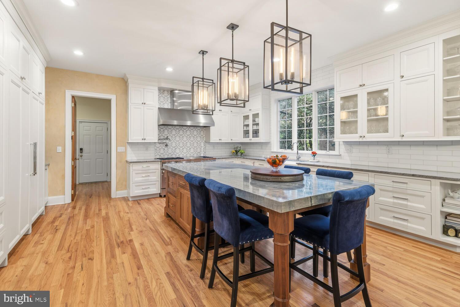 732 SAINT ANDREWS ROAD