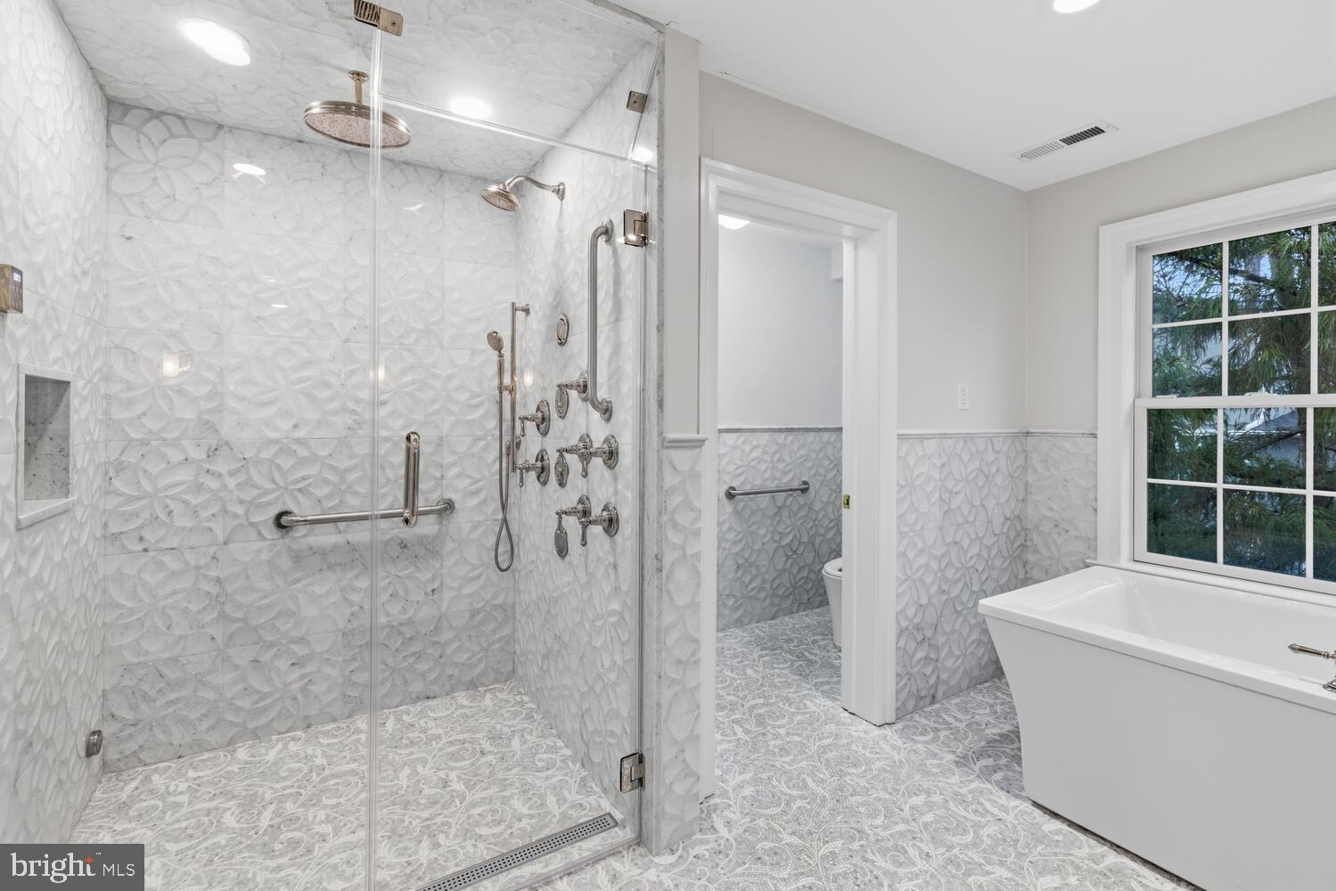 732 SAINT ANDREWS ROAD