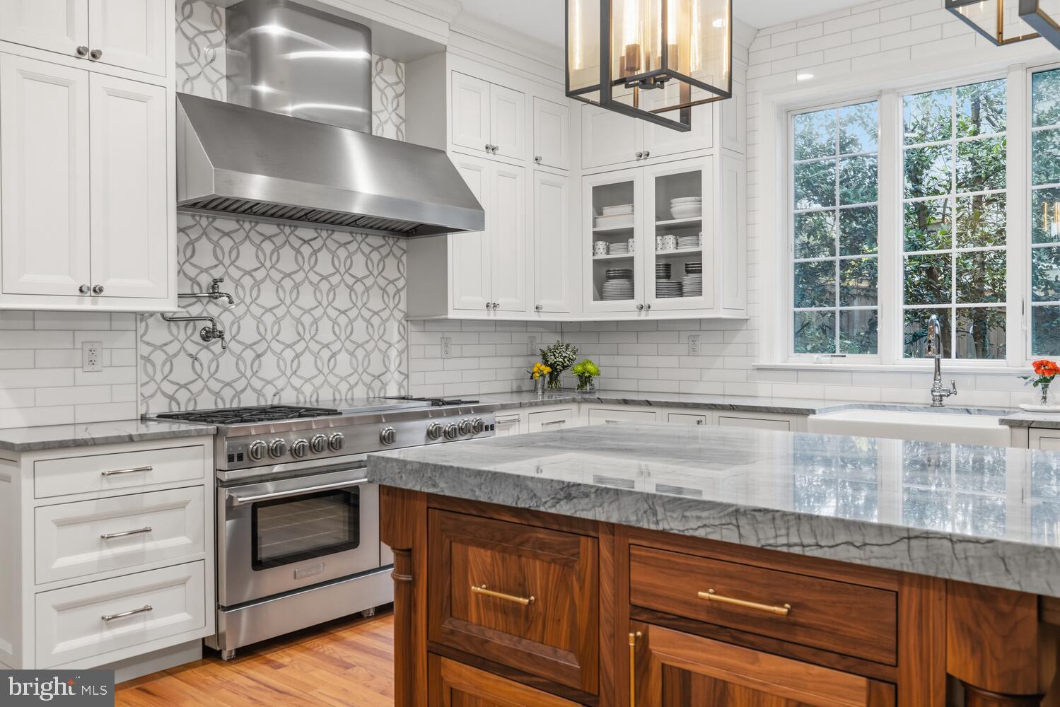 732 SAINT ANDREWS ROAD