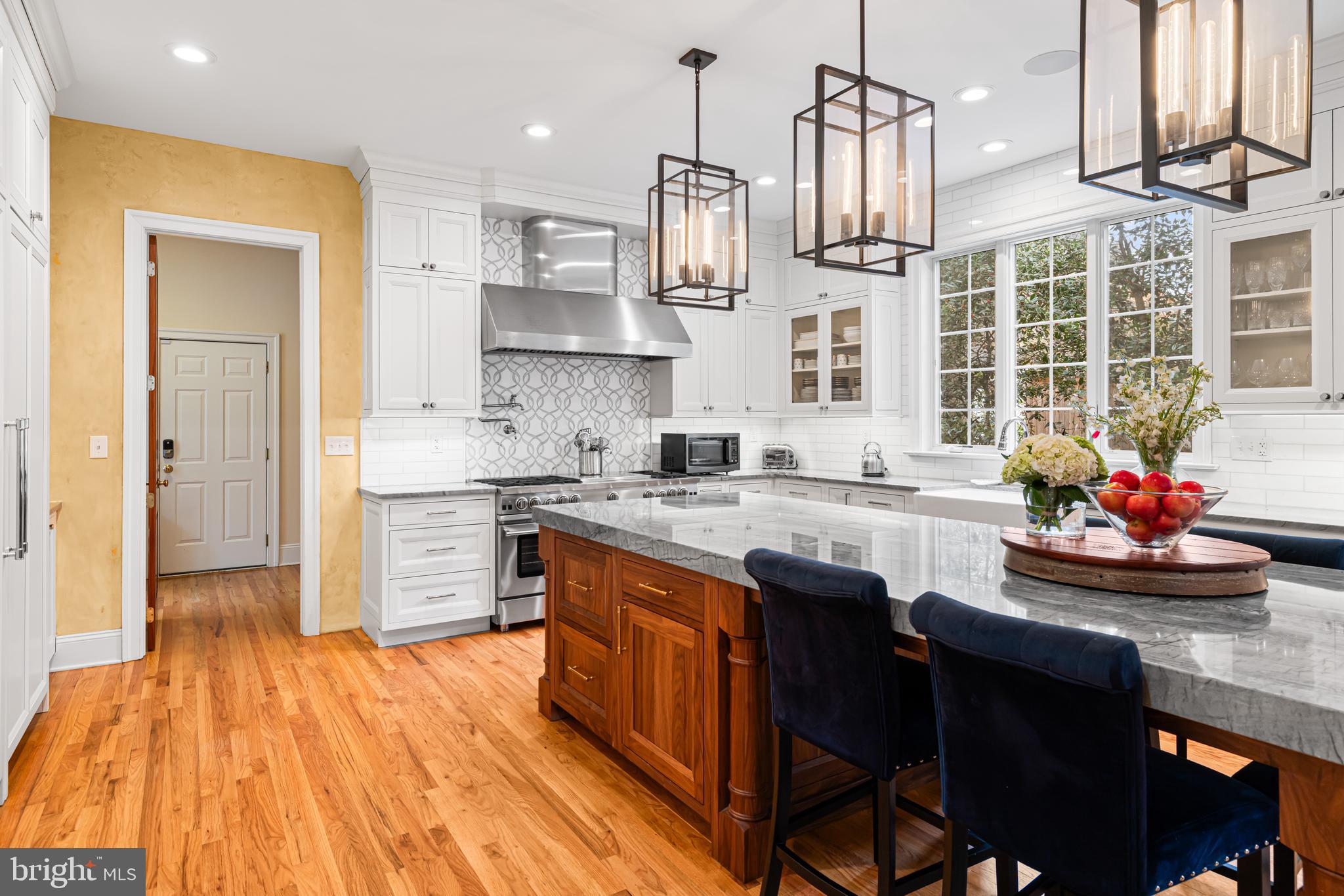 732 SAINT ANDREWS ROAD