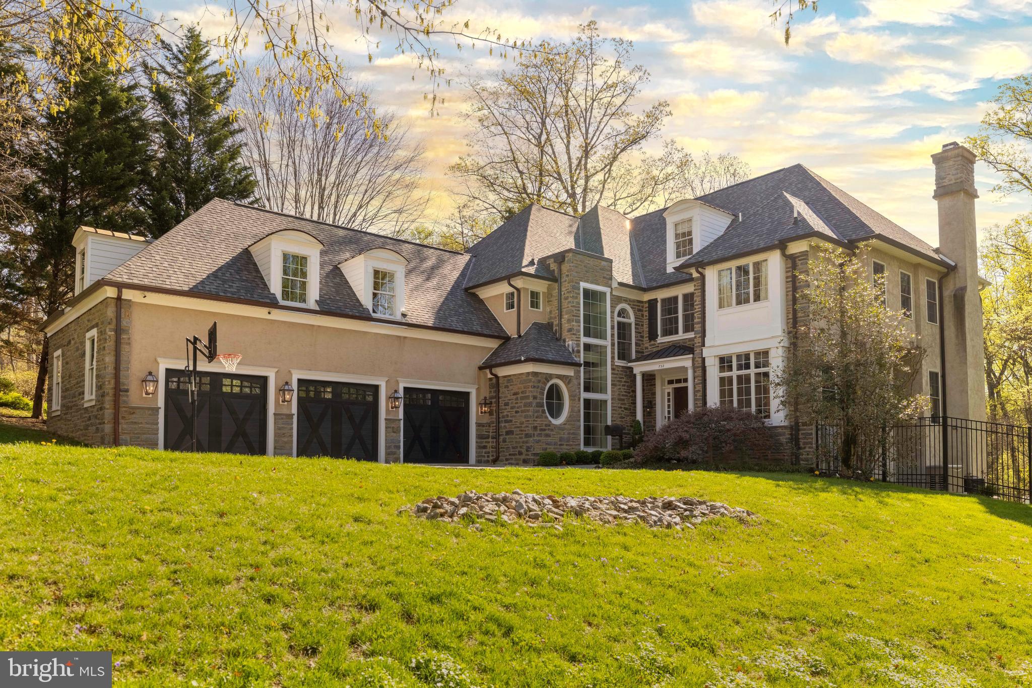 732 SAINT ANDREWS ROAD