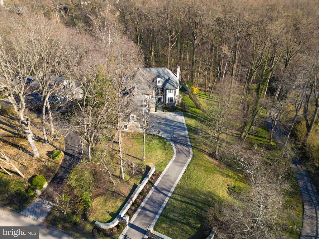 732 SAINT ANDREWS ROAD