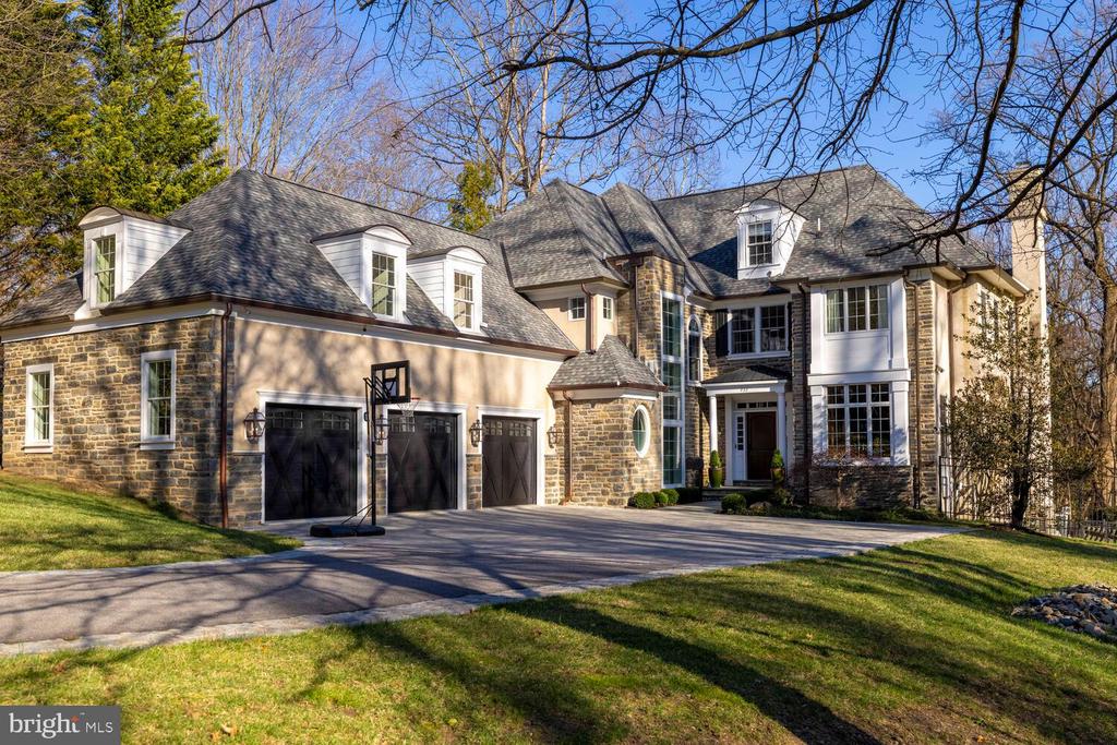 732 SAINT ANDREWS ROAD