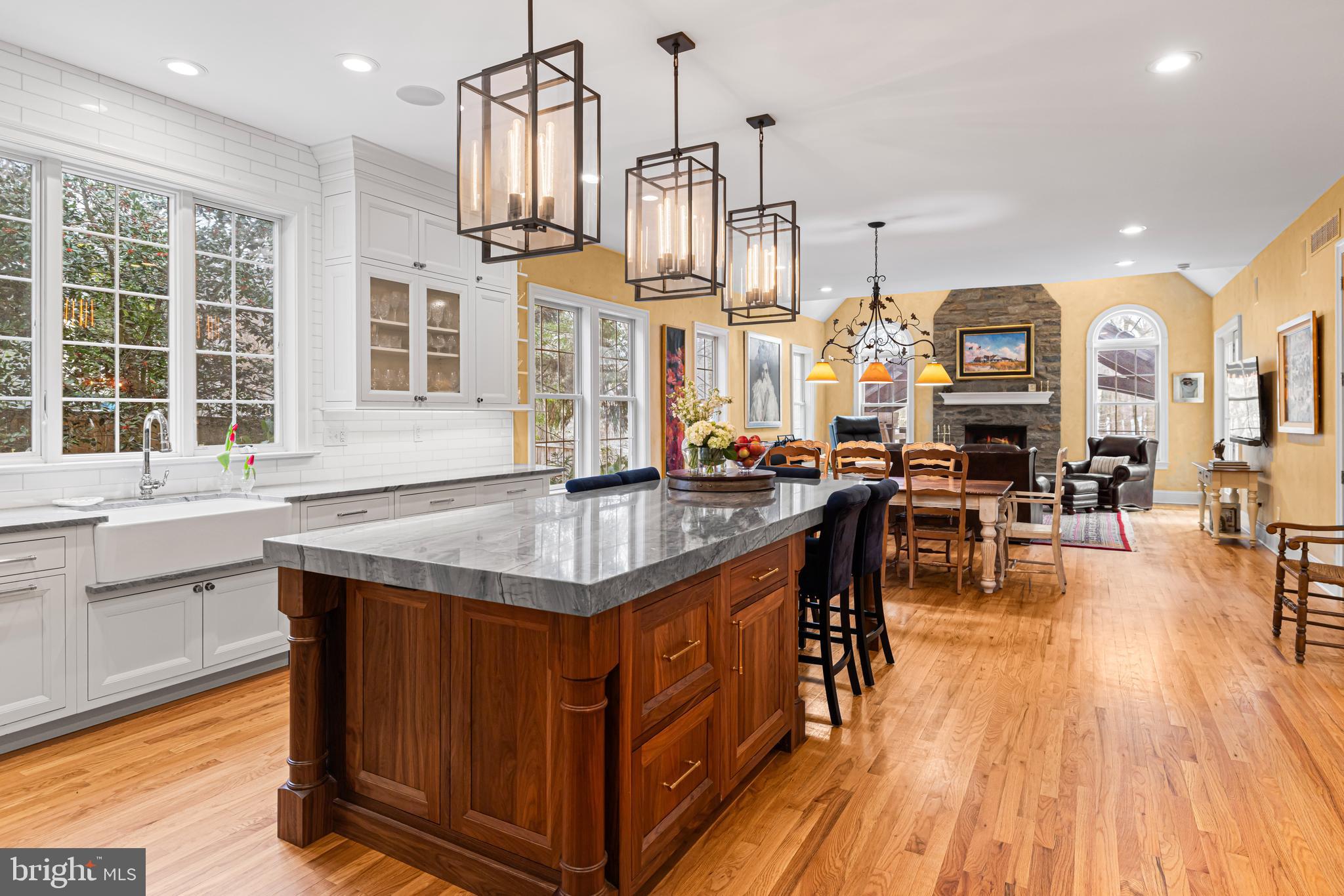 732 SAINT ANDREWS ROAD