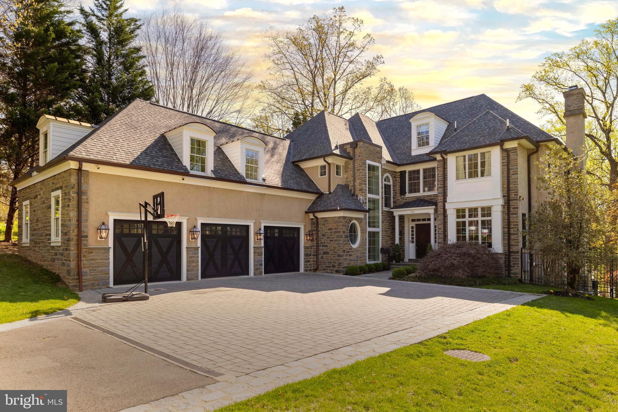 732 SAINT ANDREWS ROAD