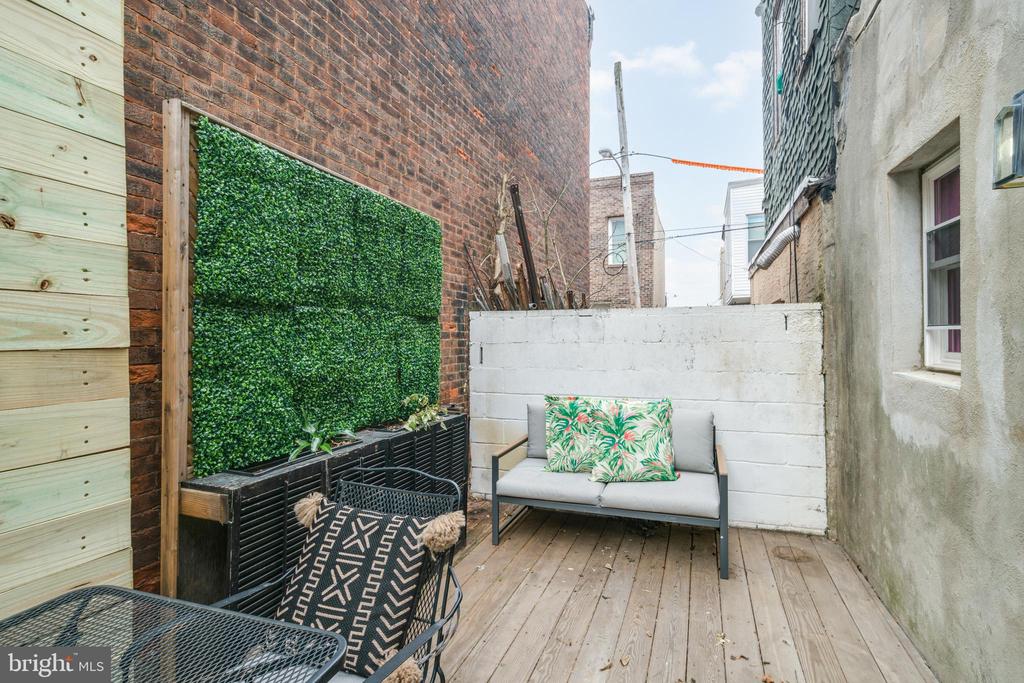 1013 S 25TH STREET