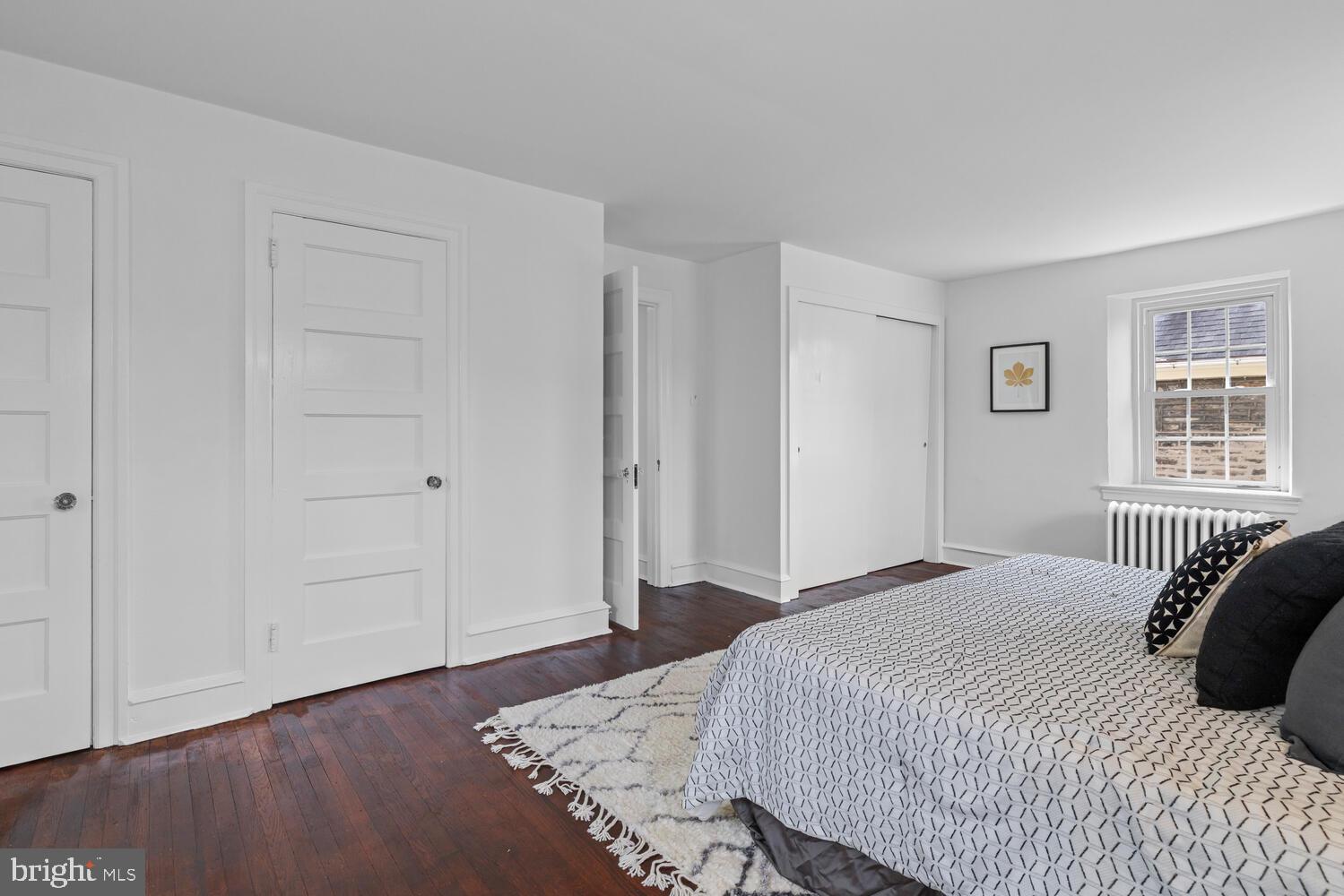 3318 W QUEEN LANE