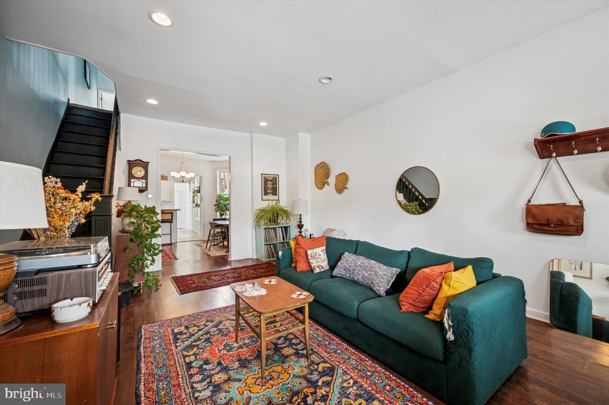 5326 KINGSESSING AVENUE