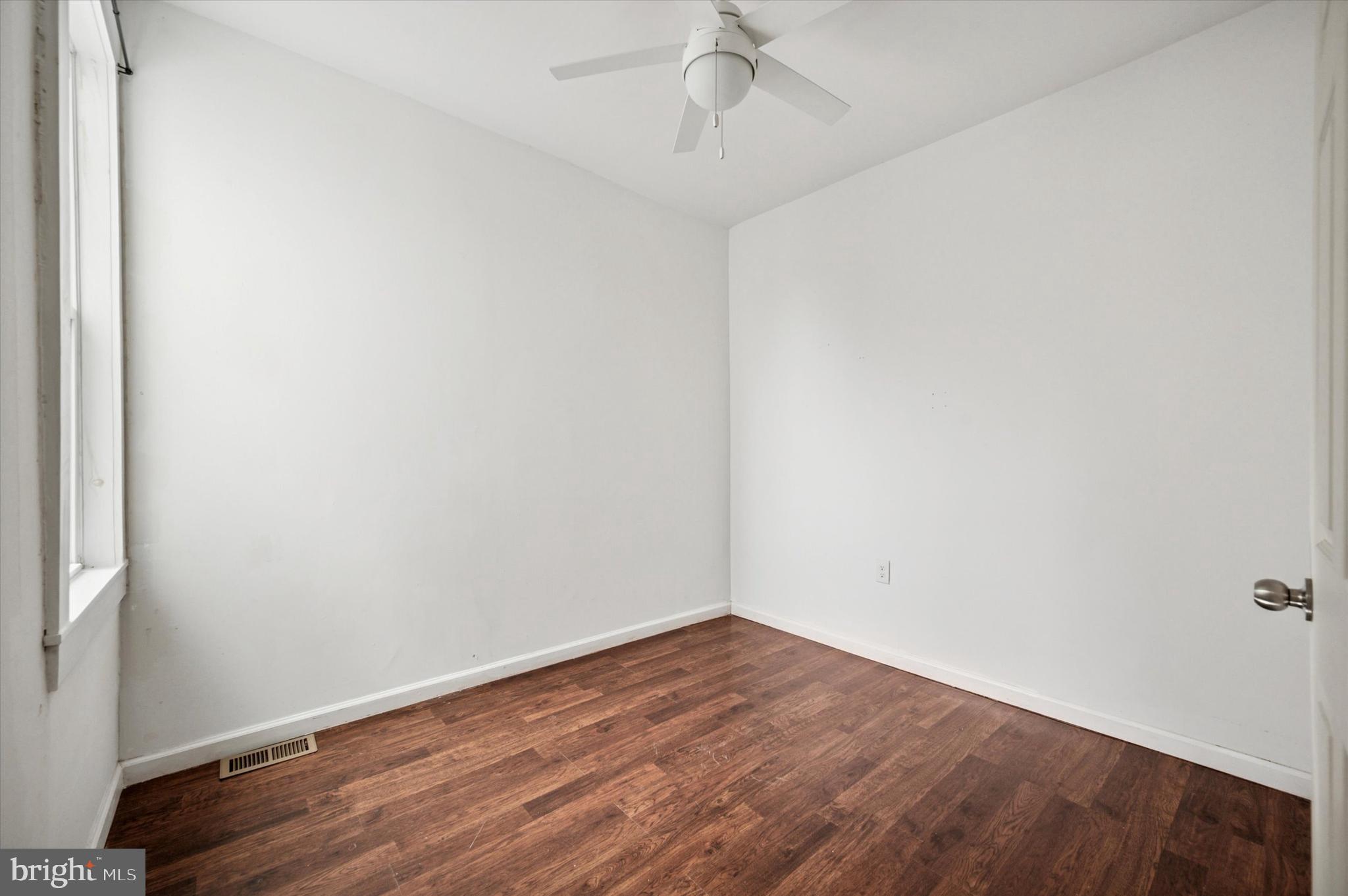 5326 KINGSESSING AVENUE