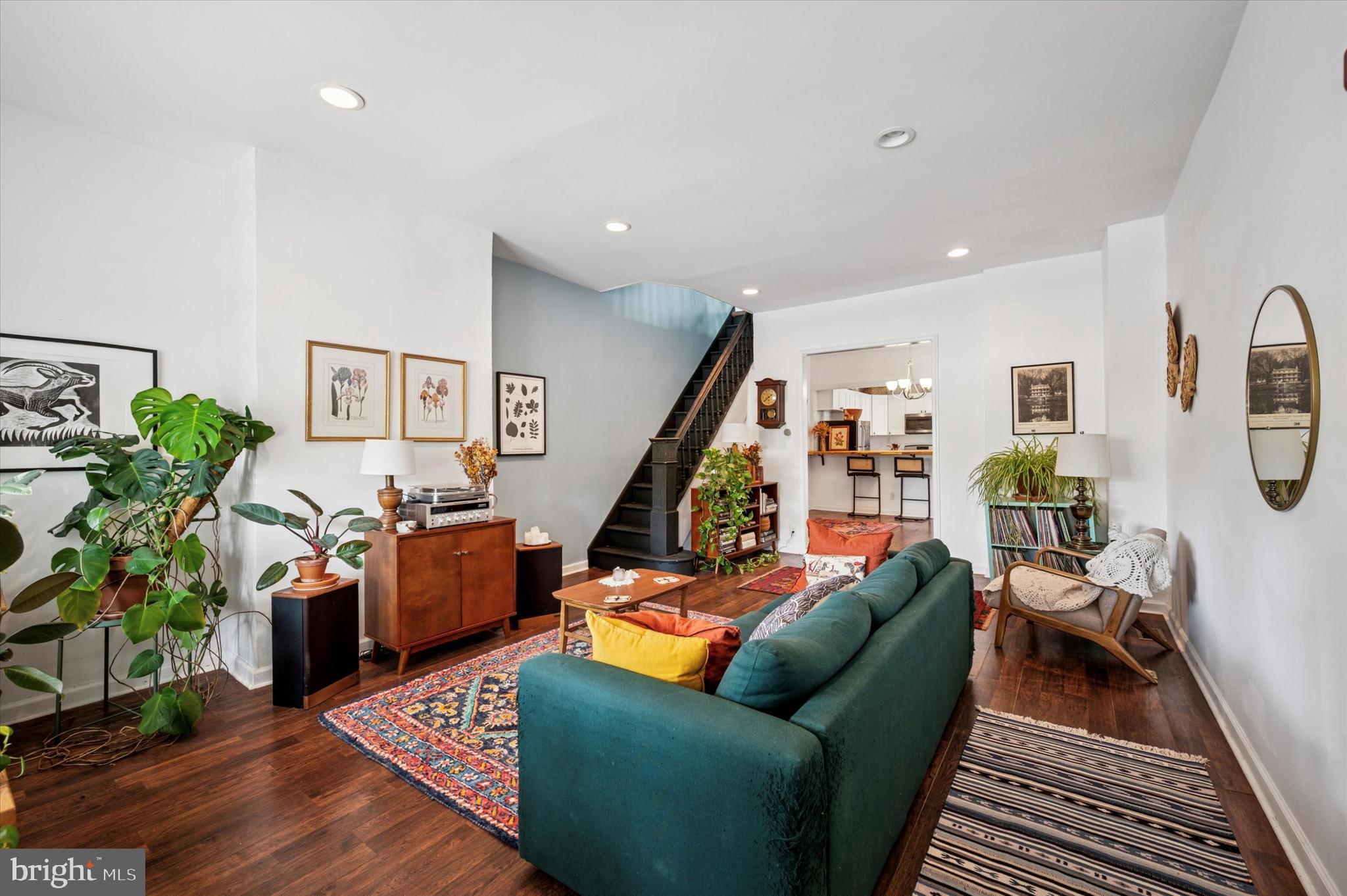 5326 KINGSESSING AVENUE