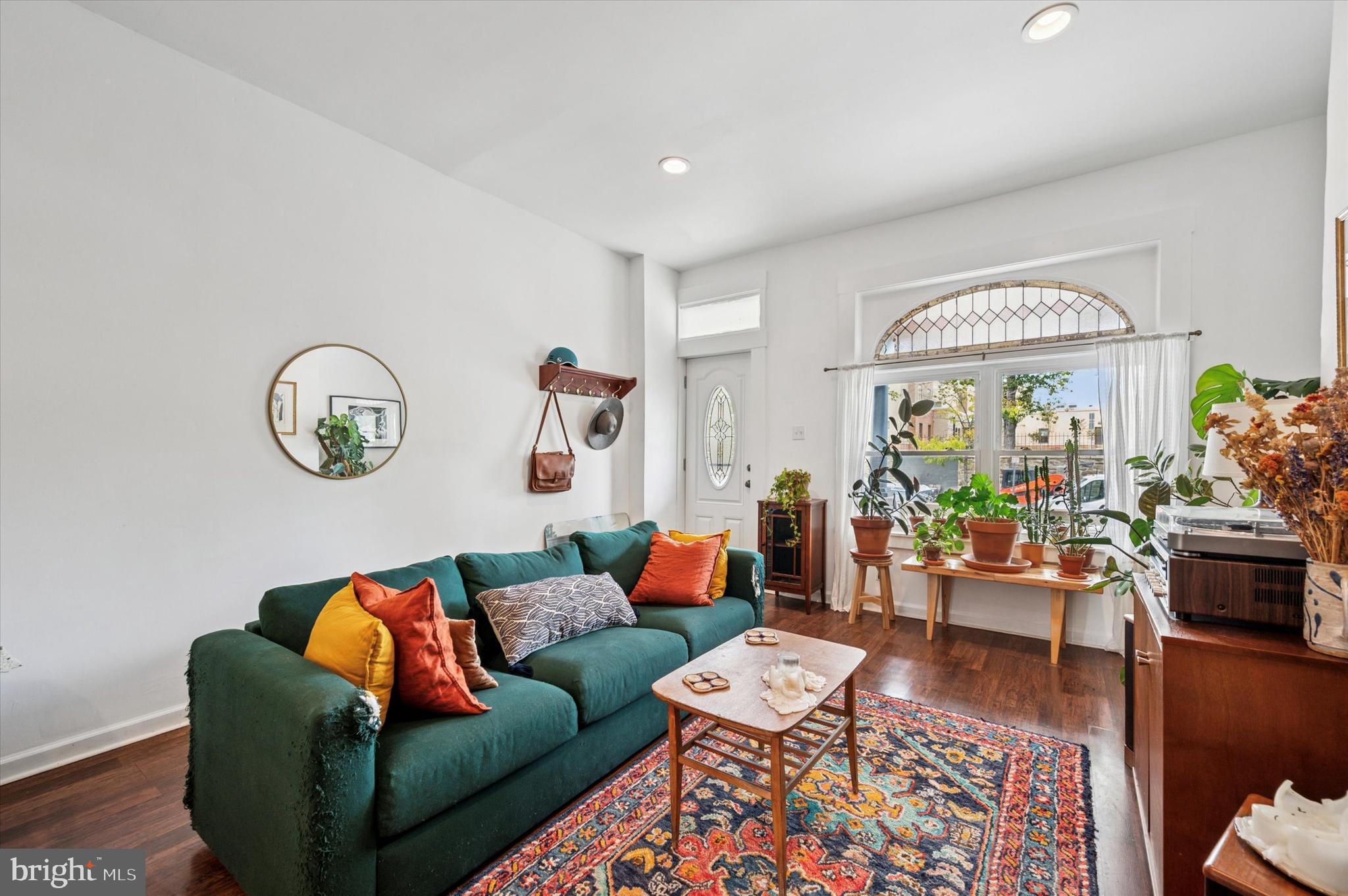 5326 KINGSESSING AVENUE