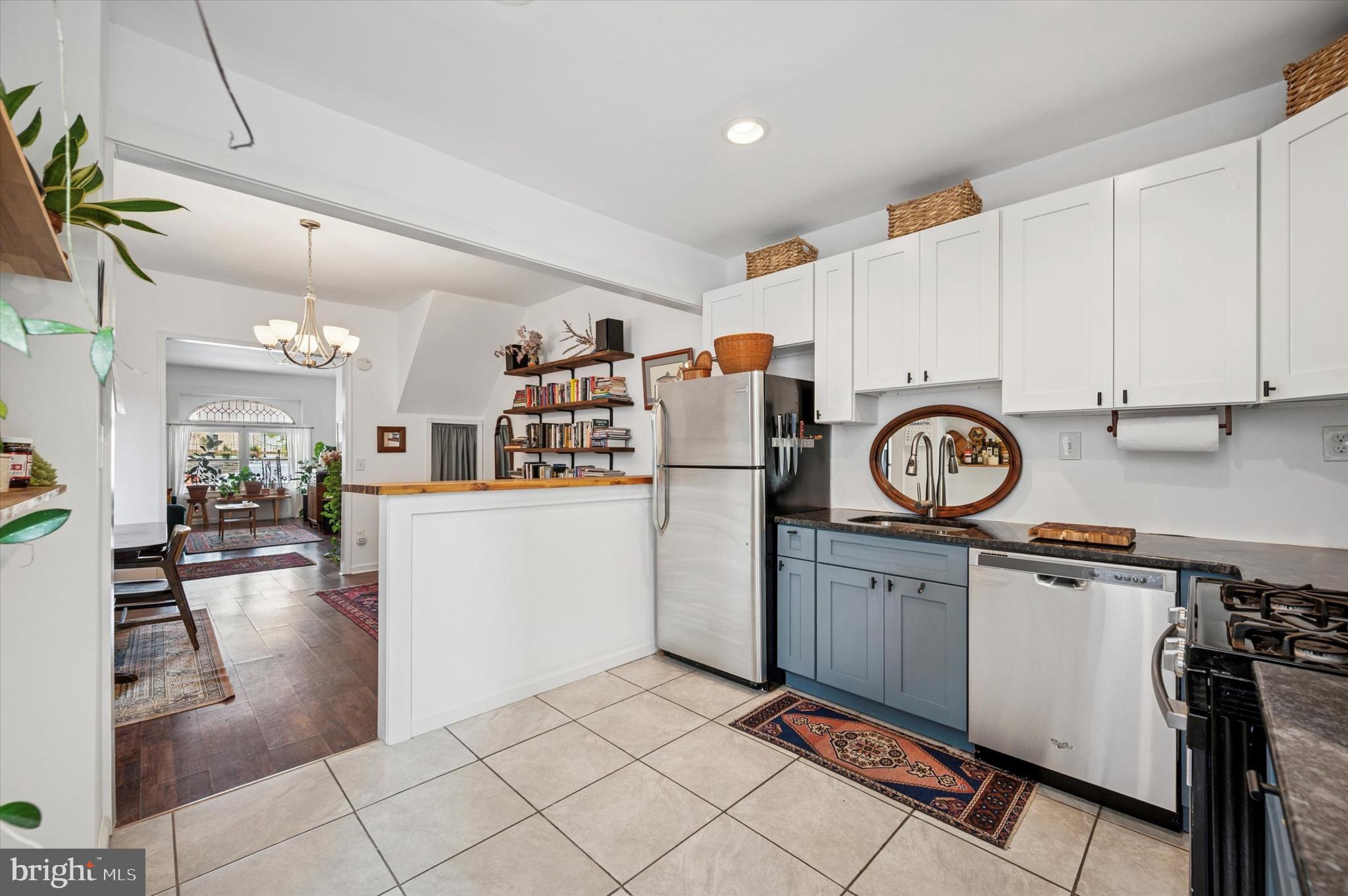 5326 KINGSESSING AVENUE