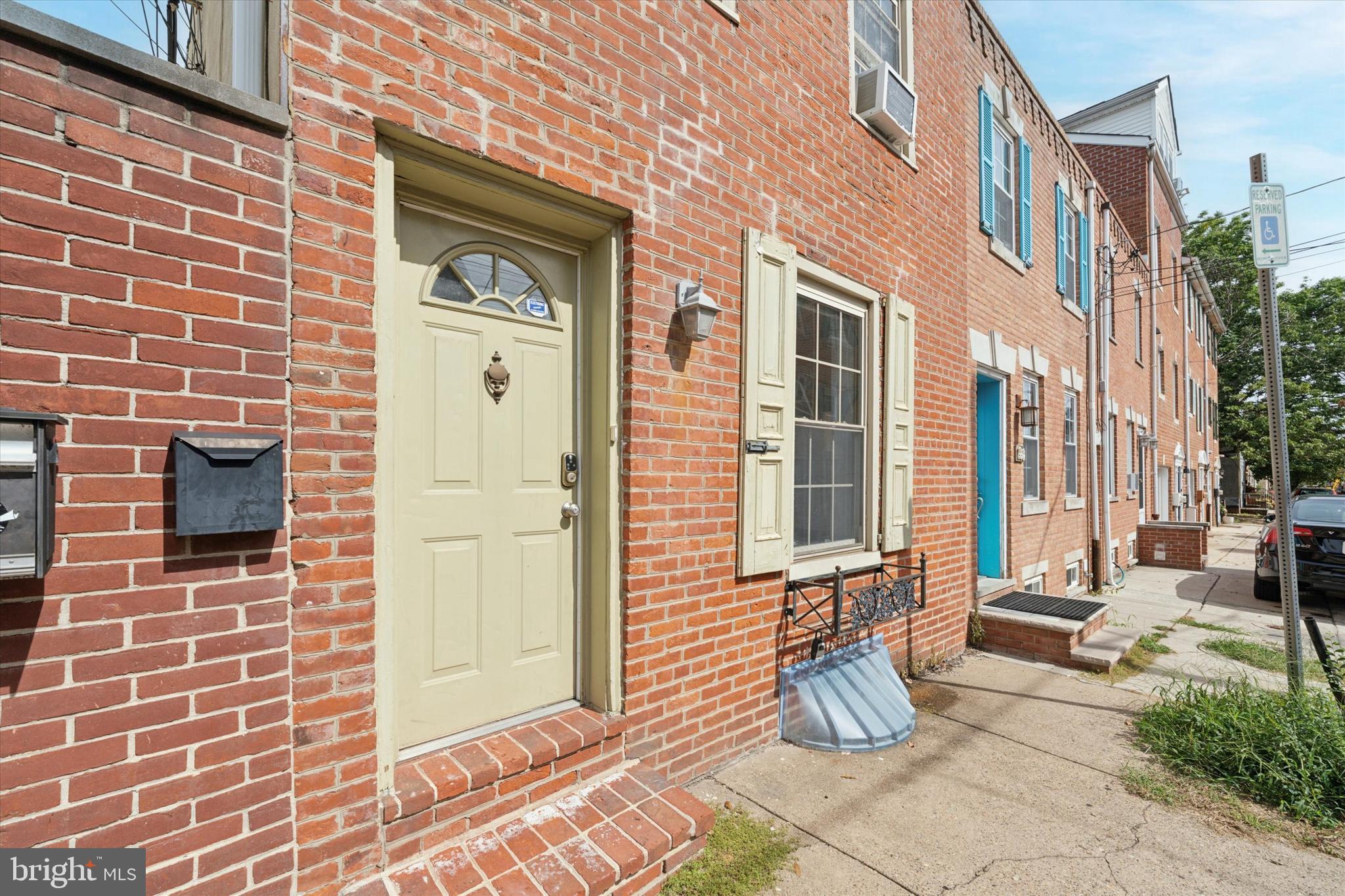 229 MANTON STREET