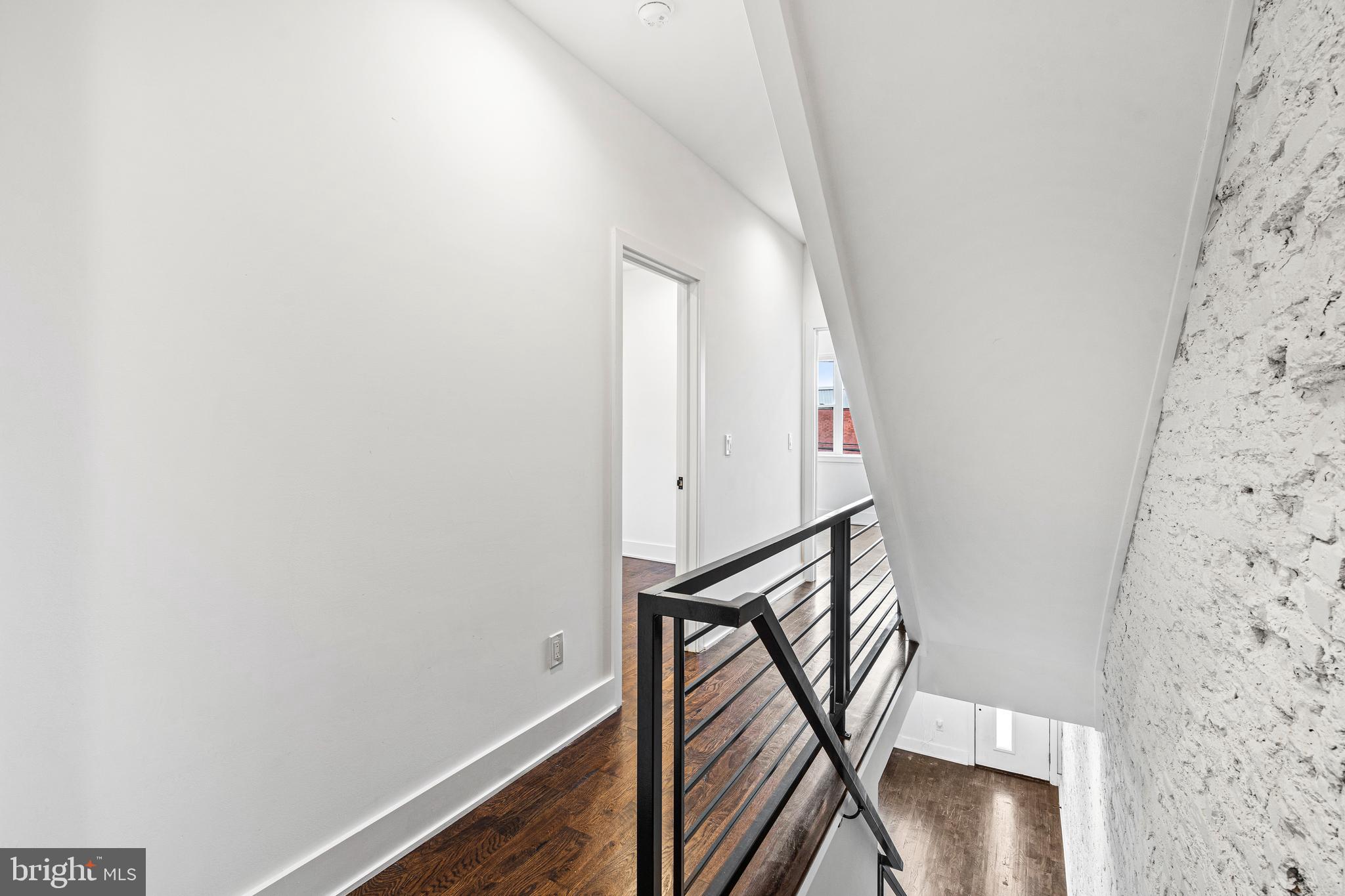 2125 S 9TH STREET
