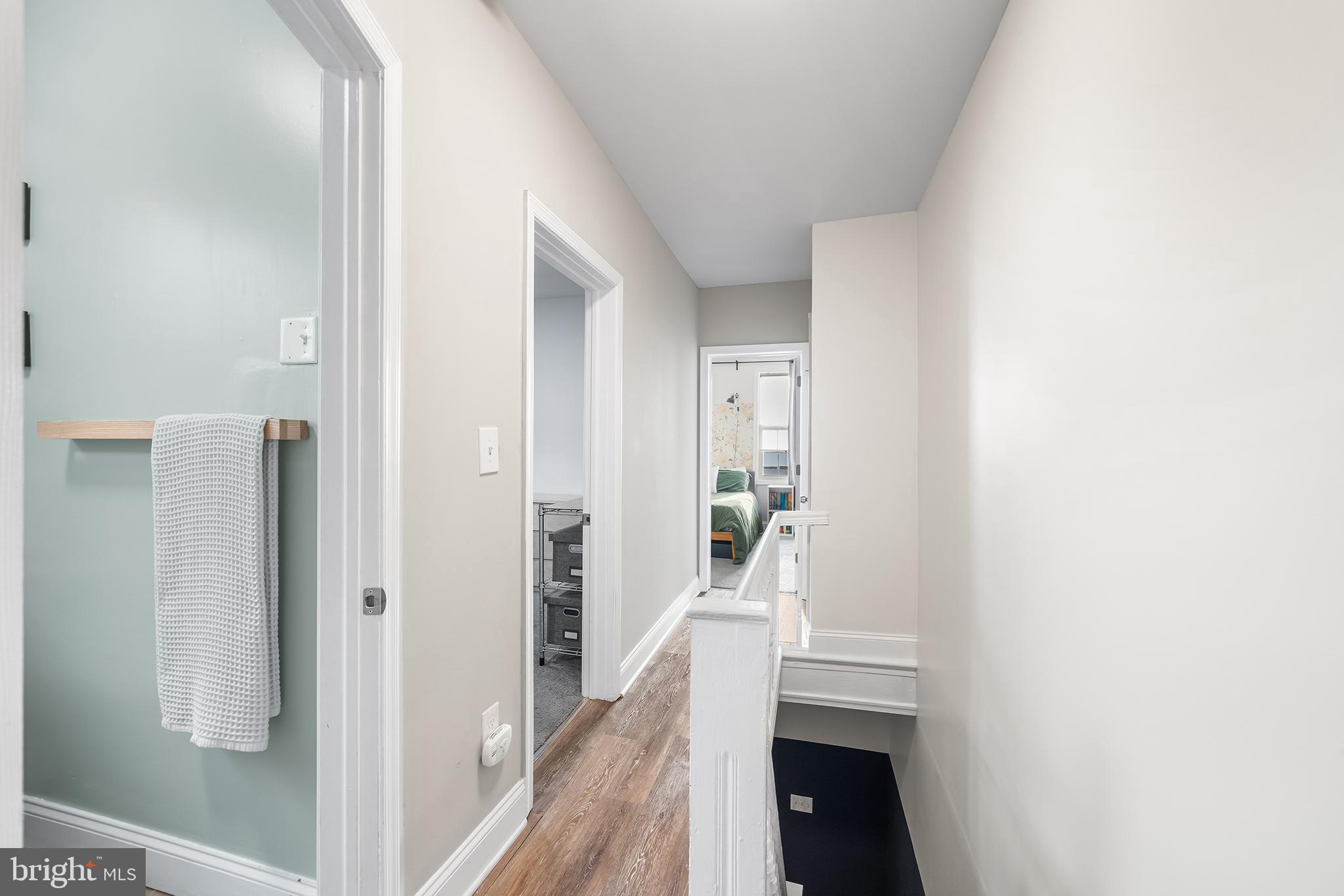 1542 N HOLLYWOOD STREET