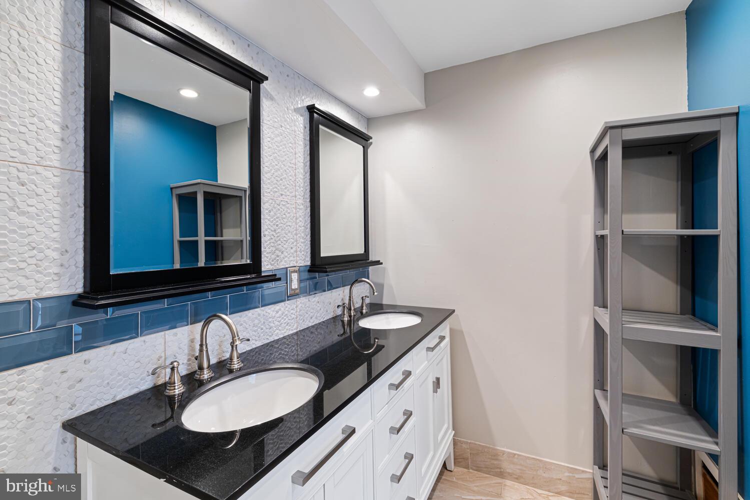 126 GREENWICH STREET