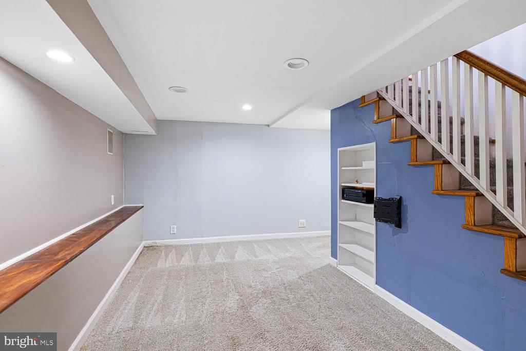 126 GREENWICH STREET