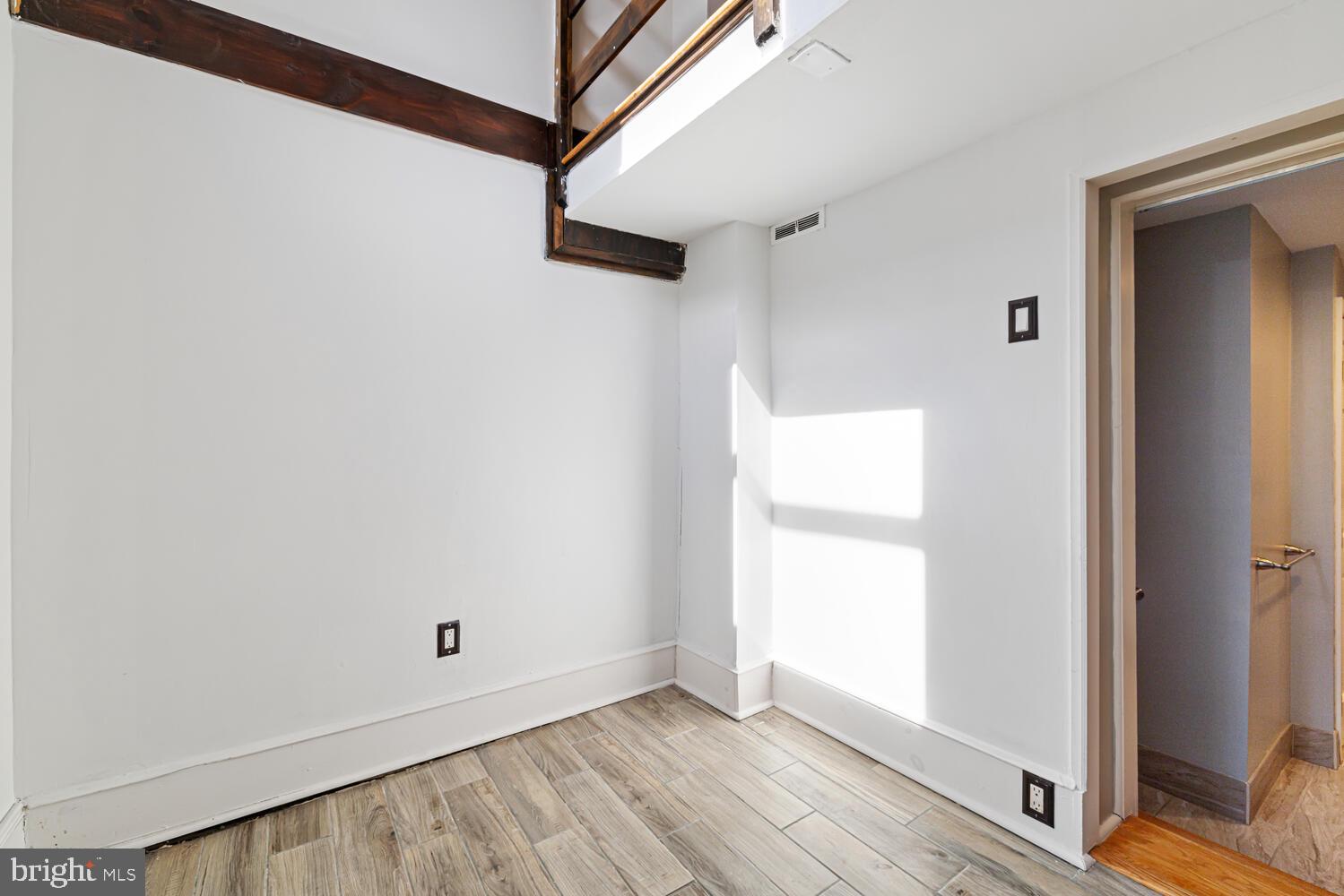 126 GREENWICH STREET