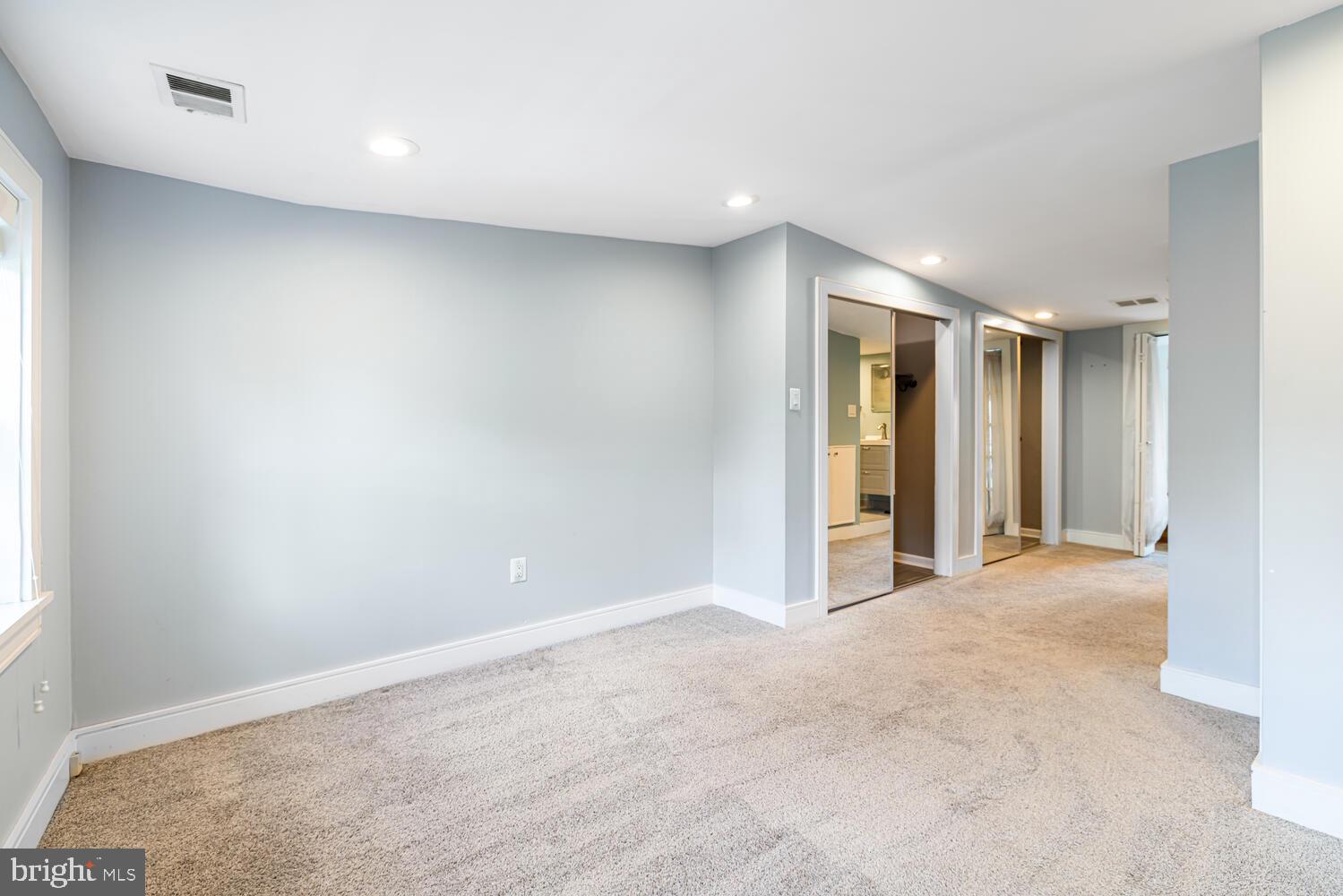 126 GREENWICH STREET