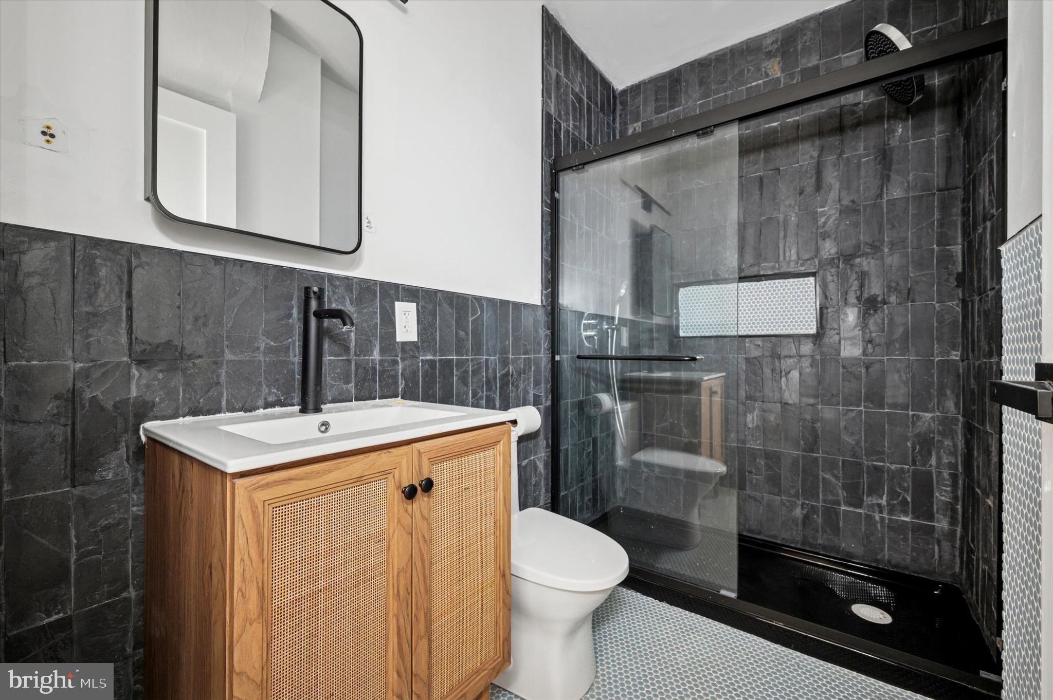 4923 WARRINGTON AVENUE