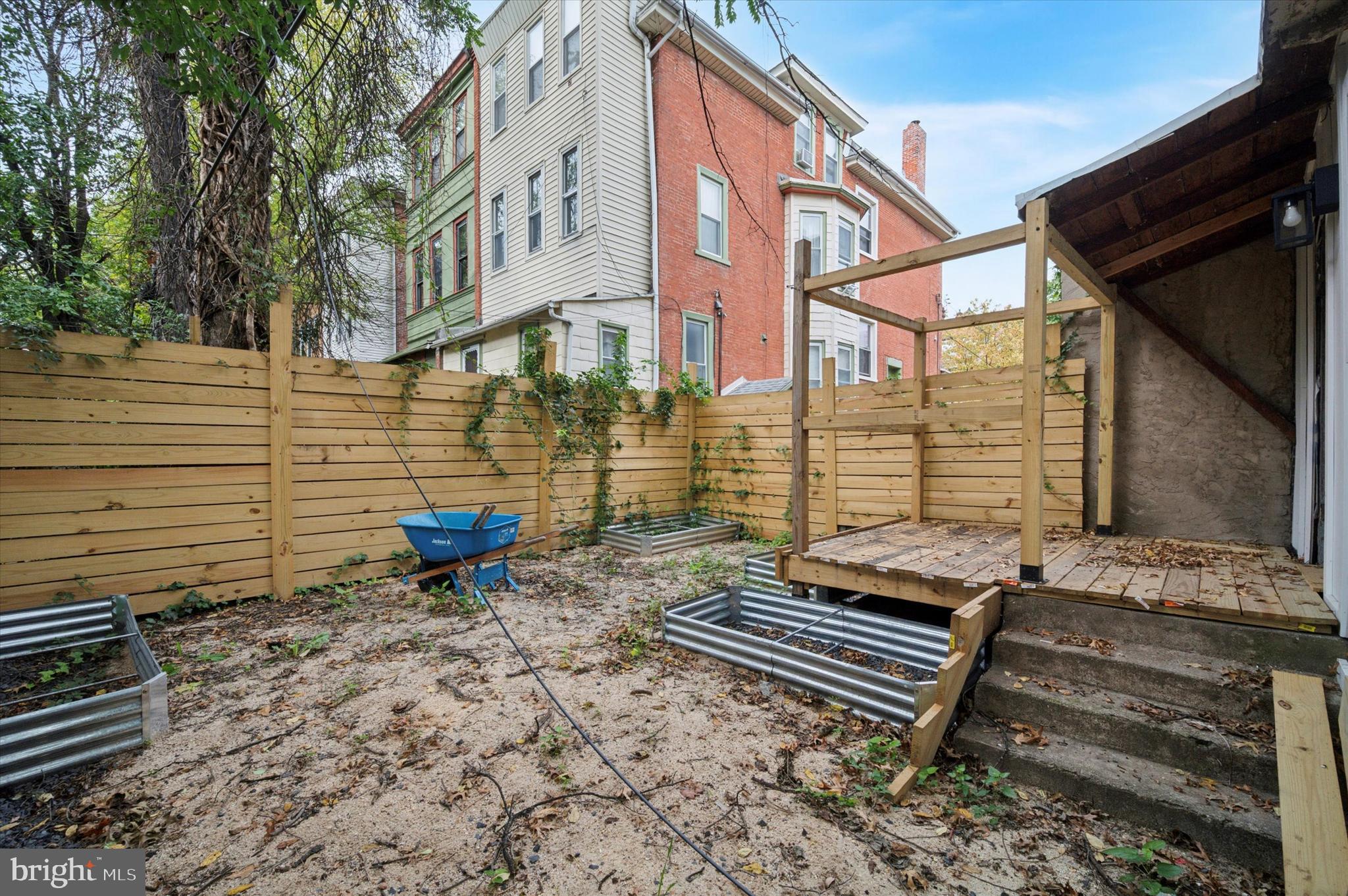 4923 WARRINGTON AVENUE