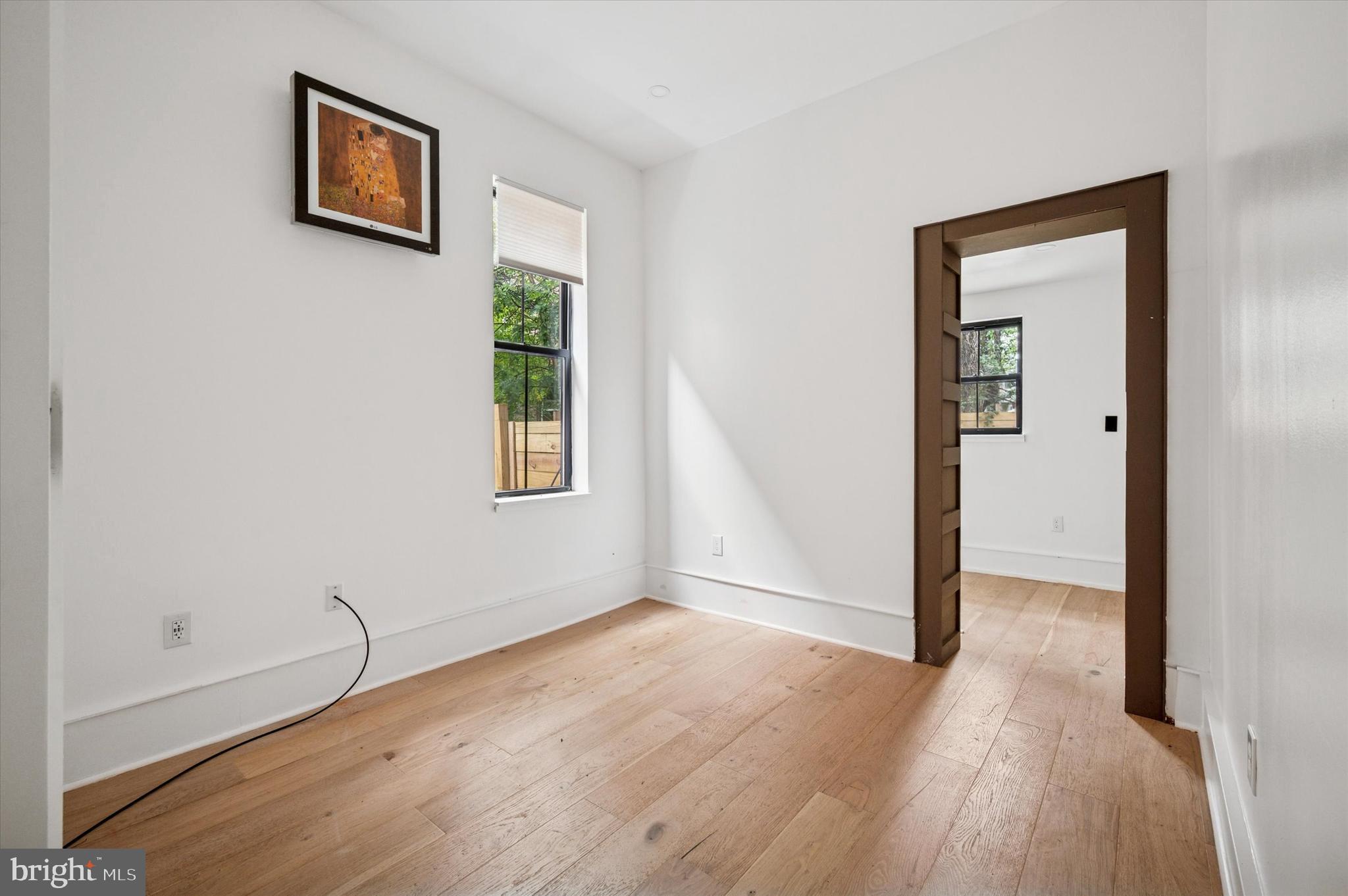 4923 WARRINGTON AVENUE