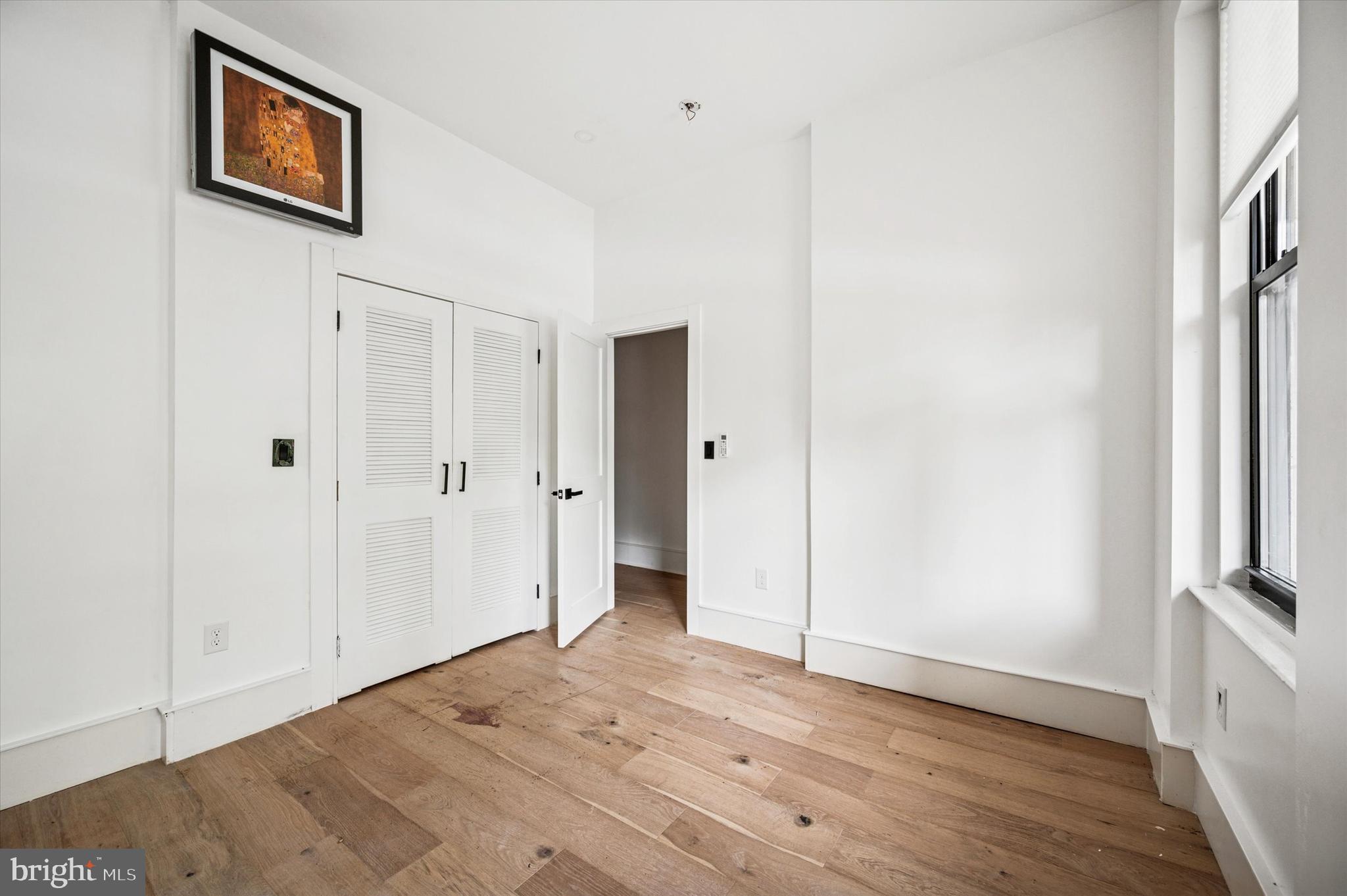 4923 WARRINGTON AVENUE