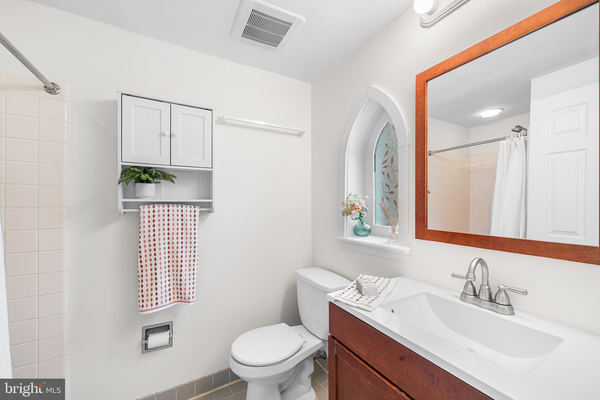 2231 GREEN STREET 00 5