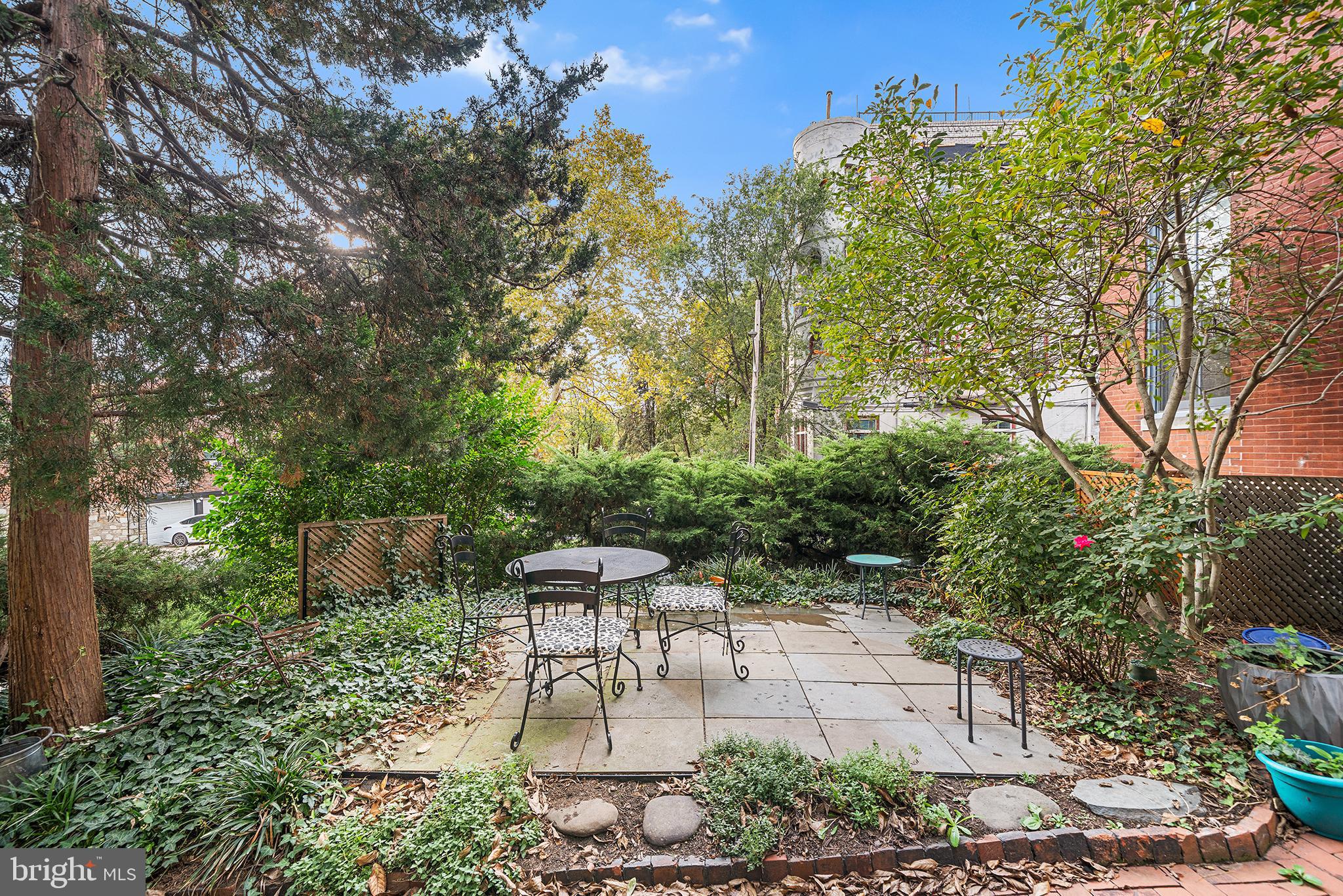 2231 GREEN STREET 00 5