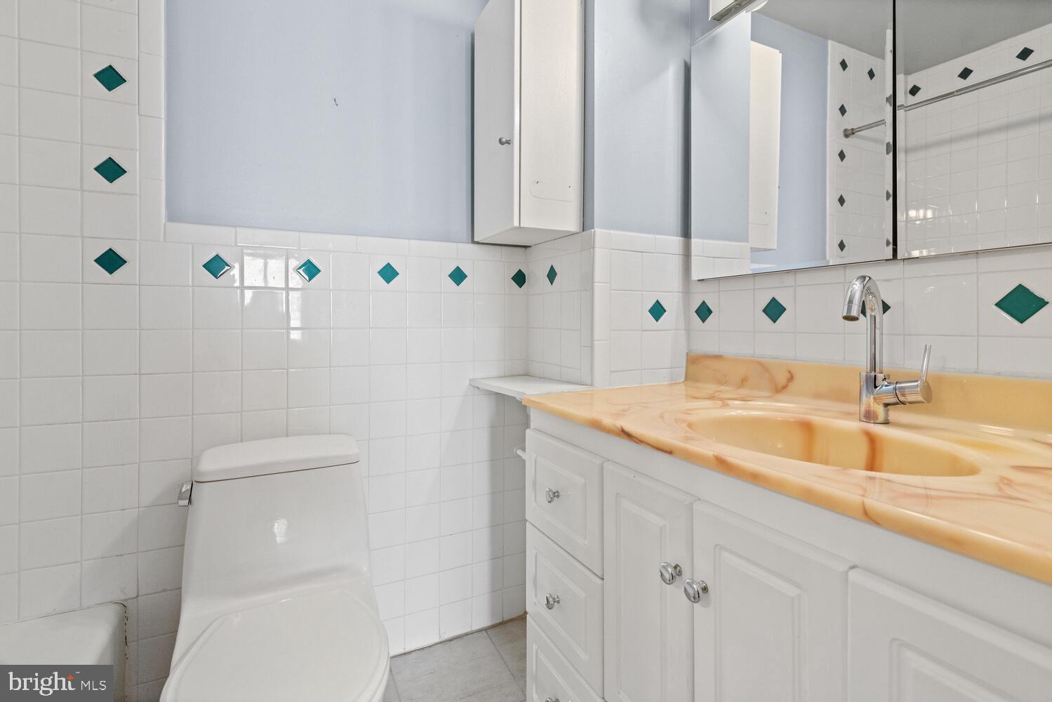 812 LOMBARD STREET 31