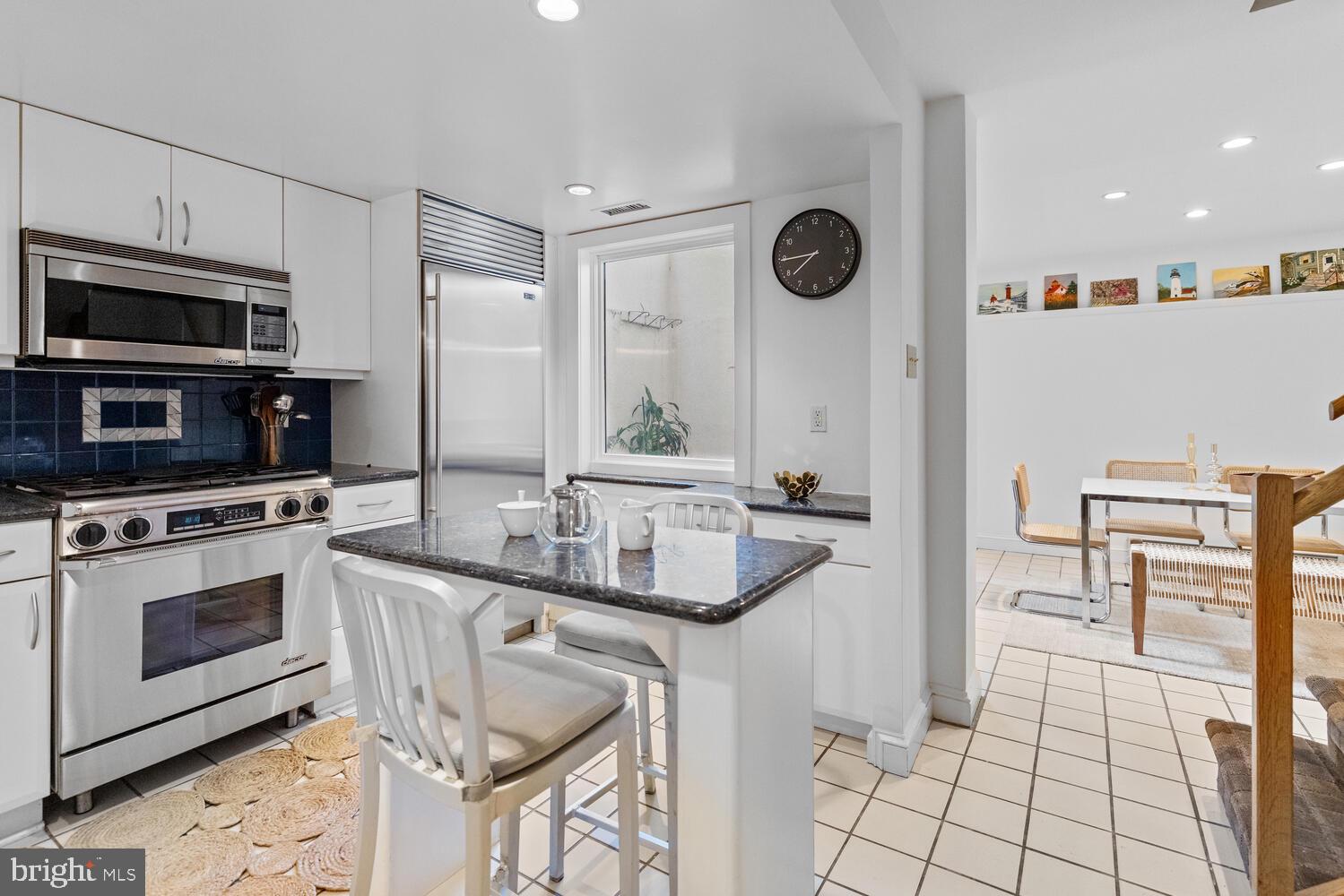 812 LOMBARD STREET 31