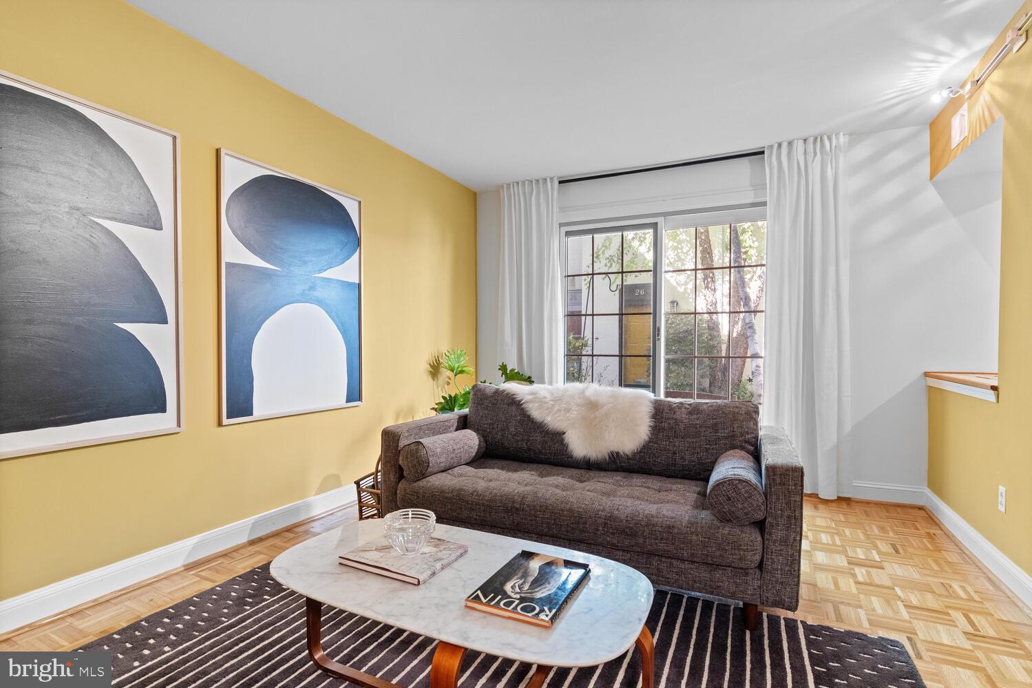 812 LOMBARD STREET 31