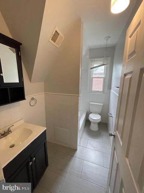 4715 SPRINGFIELD AVENUE