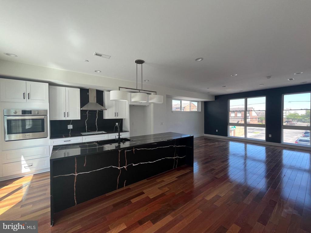 678 N 13TH STREET