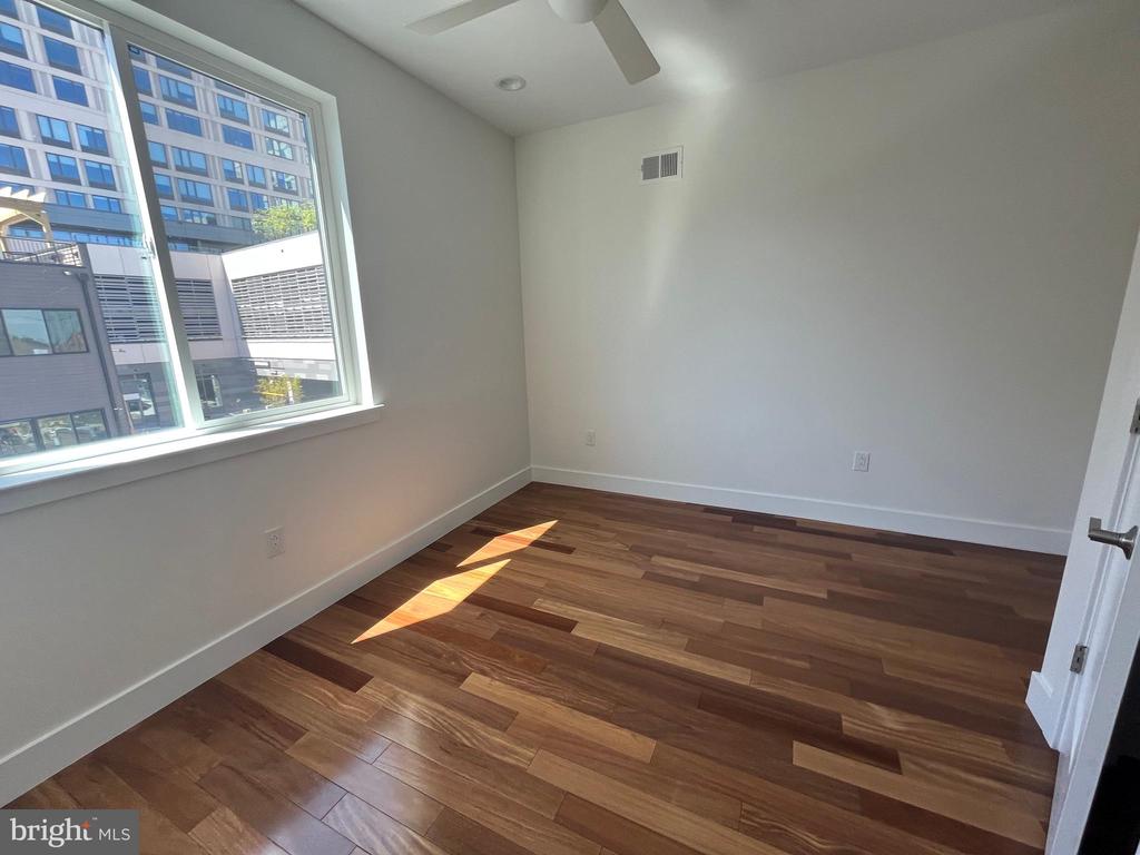 678 N 13TH STREET